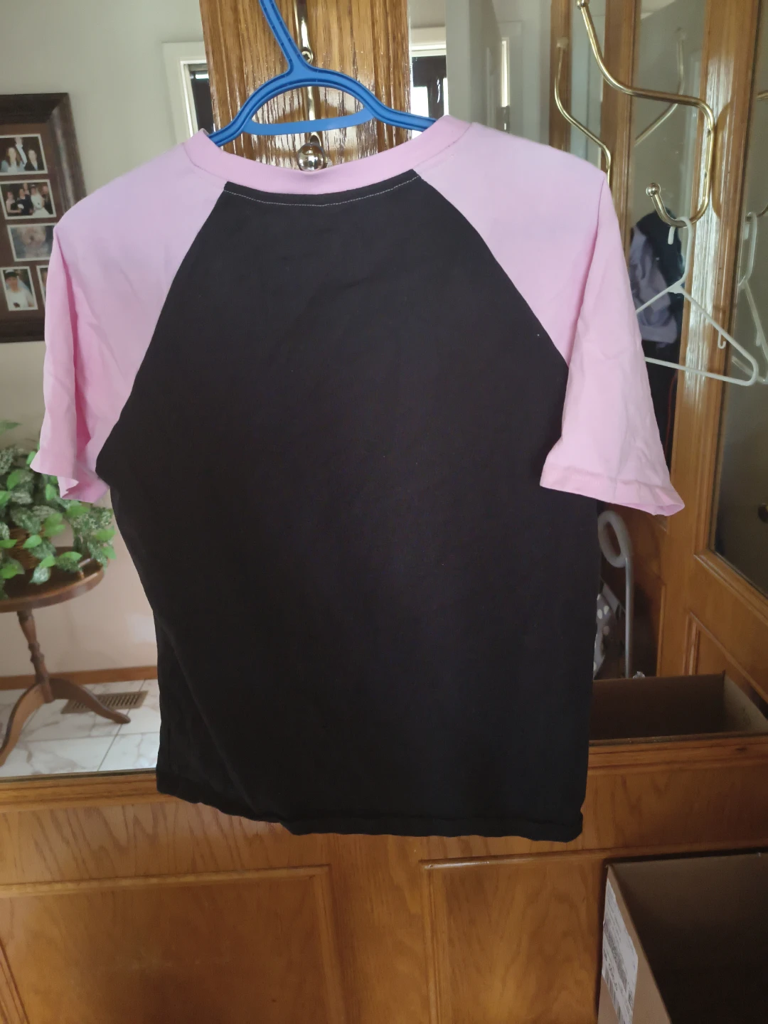 Kuromi Graphic Raglan T-Shirt - photo 3