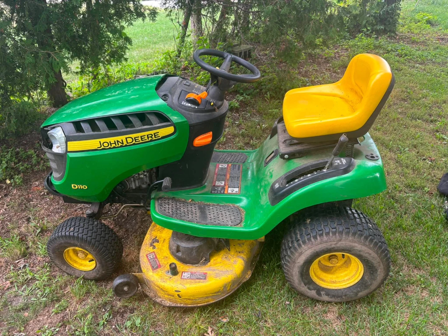 Looking for john deere mowers!!!