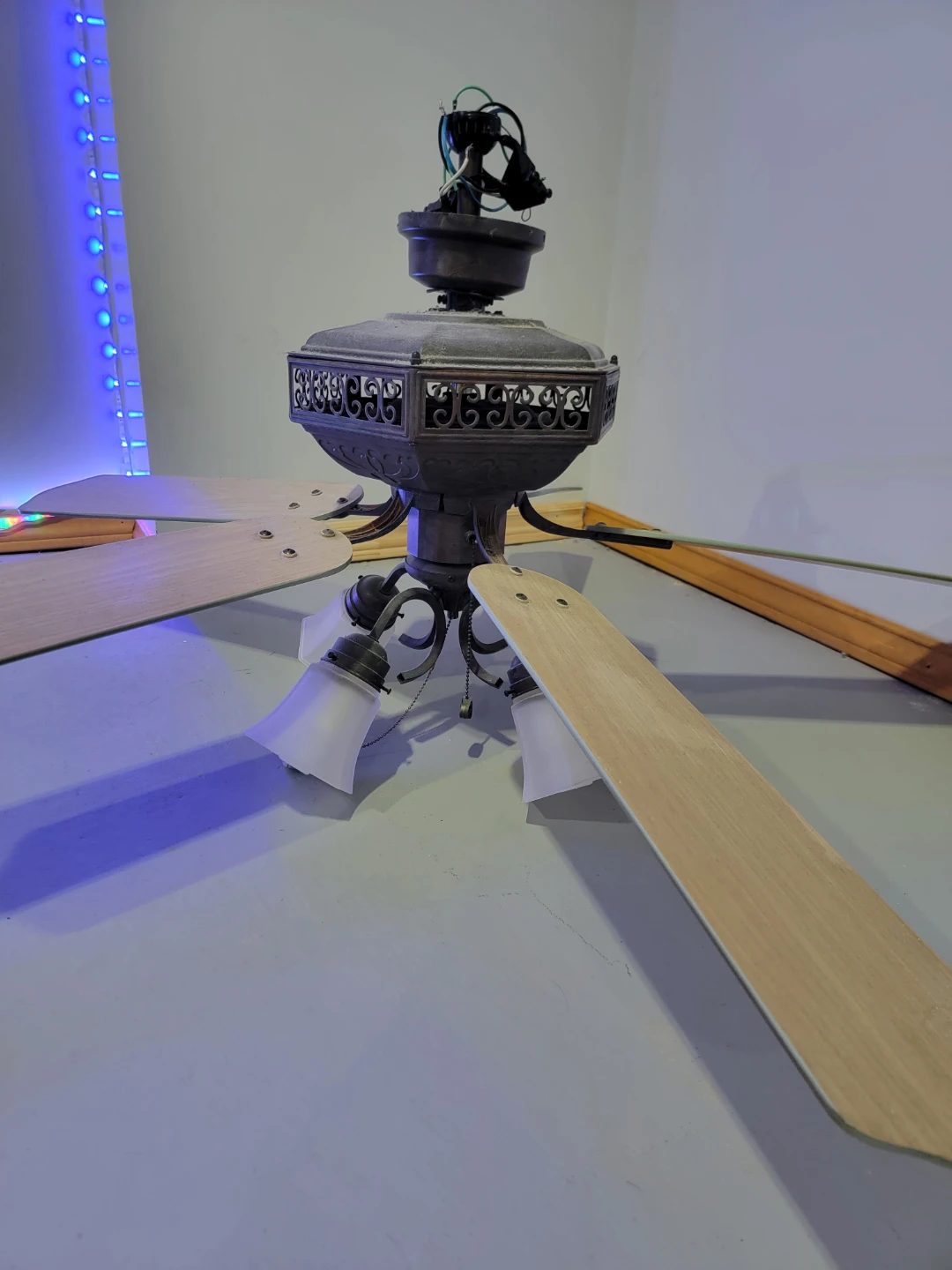Ceiling Fan with Lights - photo 2