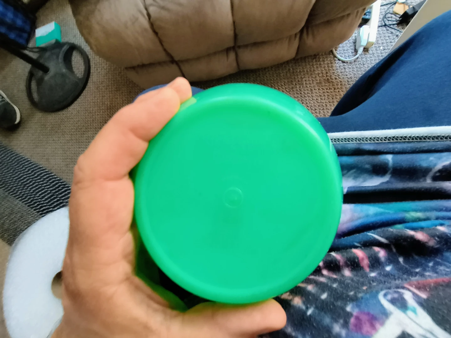 Used Tupperware bowl Crisp it 5 1/2 tall - photo 4