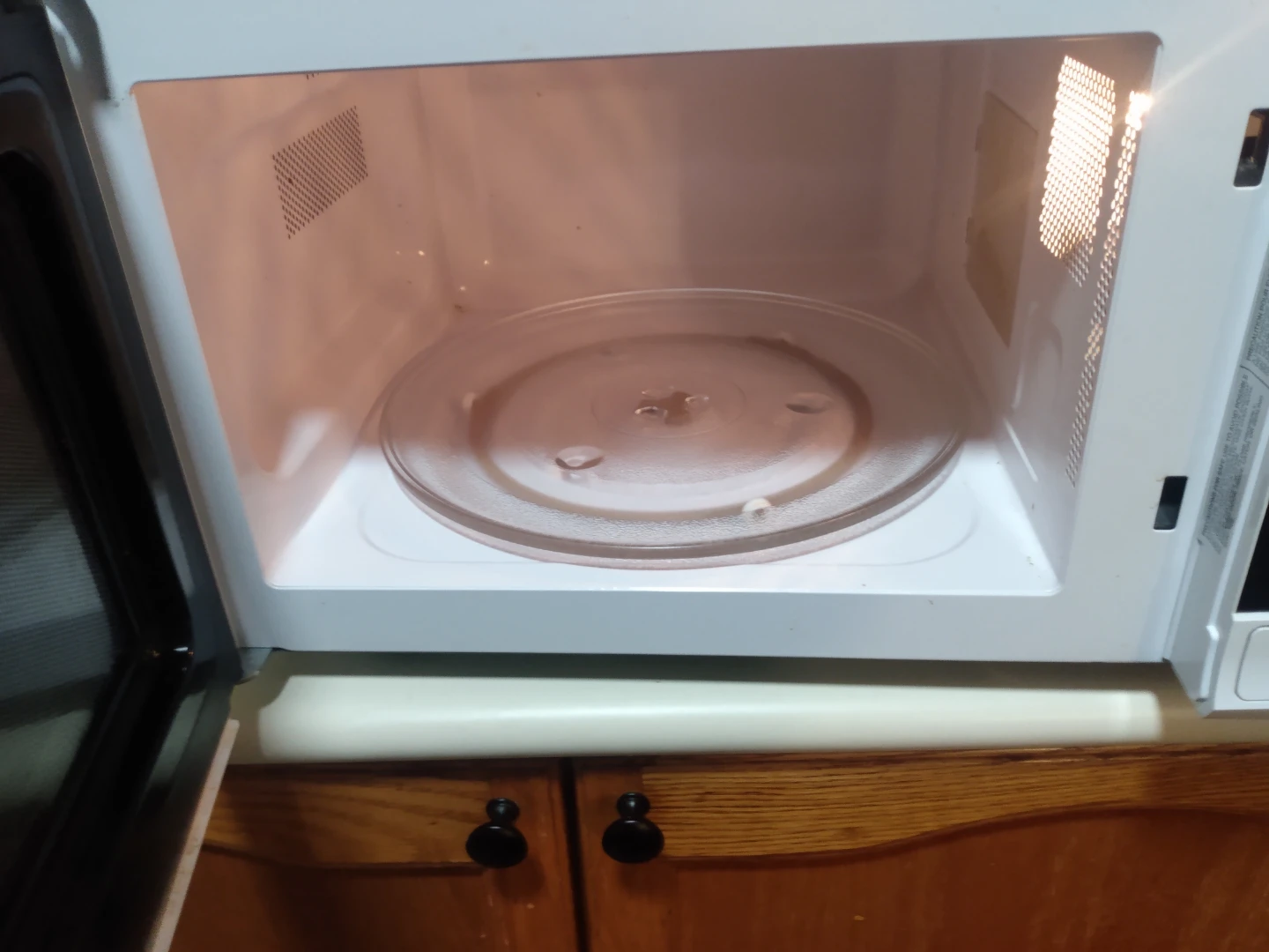 Hamilton Beach 0.9 cu ft Microwave Oven - photo 3