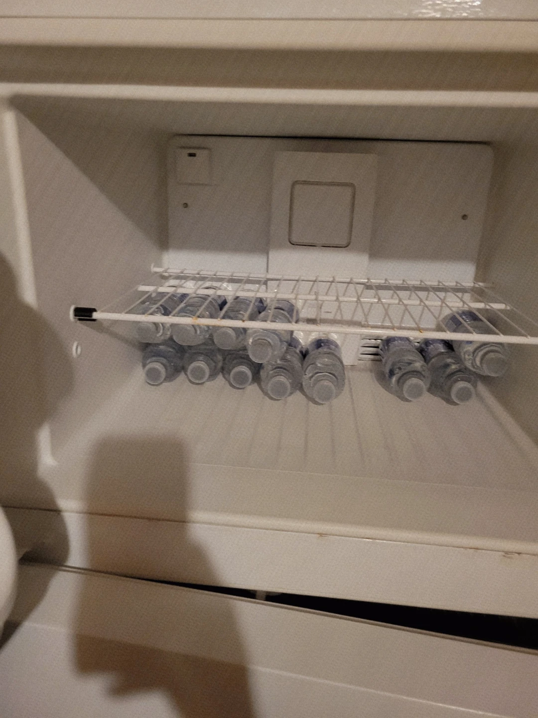 Frigidaire Top-Freezer Refrigerator - photo 5