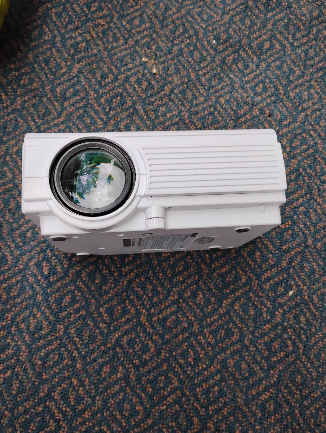 RCA RPJ136-B Home Theater Projector - photo 3