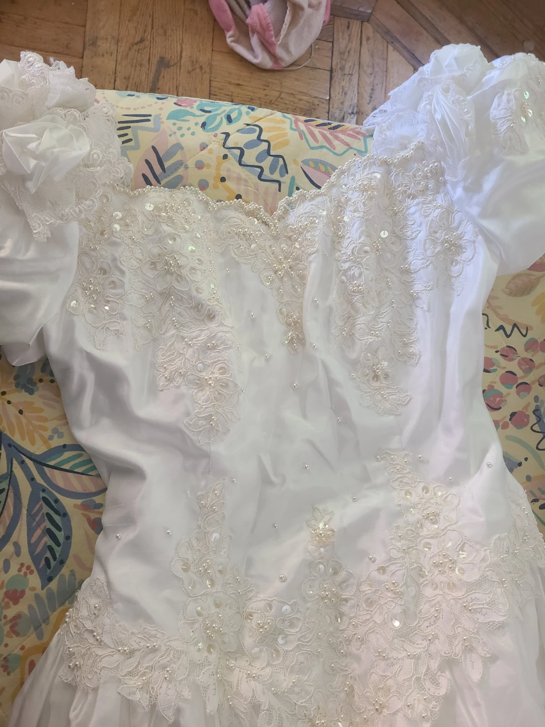 Vintage White Wedding Dress with Lace and Beading - photo 3