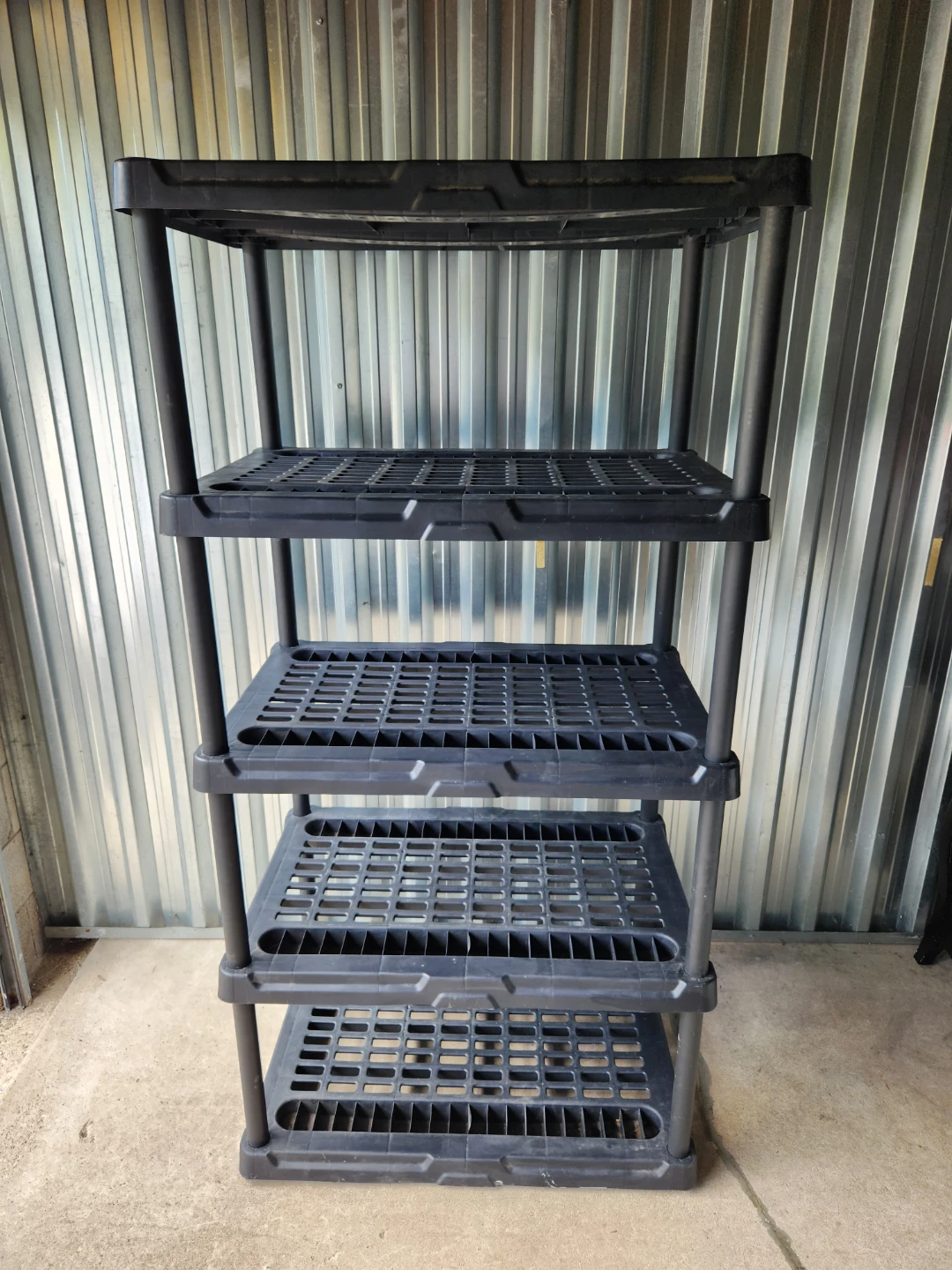 🇨🇦  Black 5-Tier Solid Plastic Storage Shelf Unit - photo 3