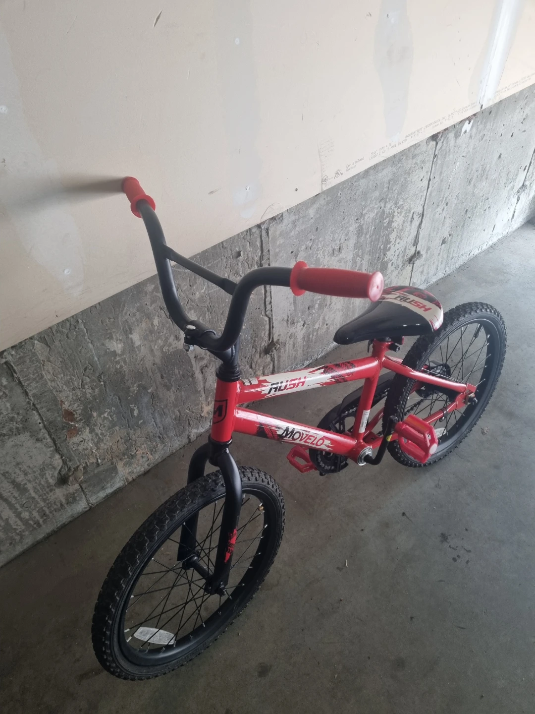 Movelo Rush 18" Kids' BMX Bike - photo 2