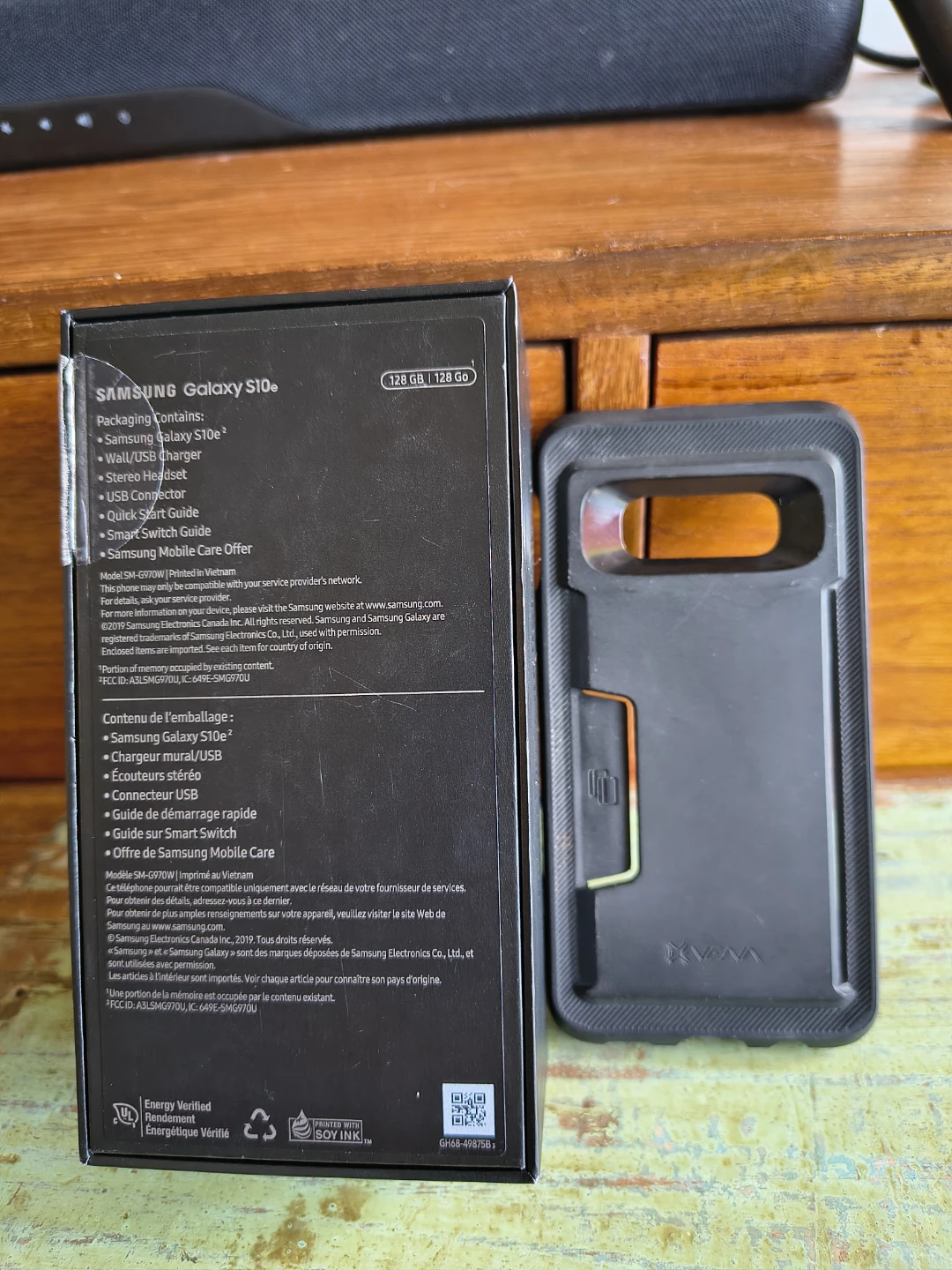 Unlocked Samsung Galaxy S10e 128Gb (Factory Reset) - photo 2