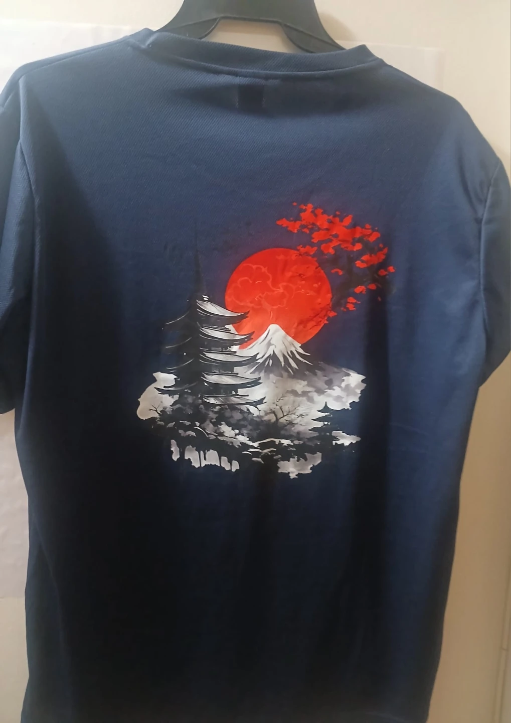 Navy T-Shirt with Japanese Mountain Graphic - XXL