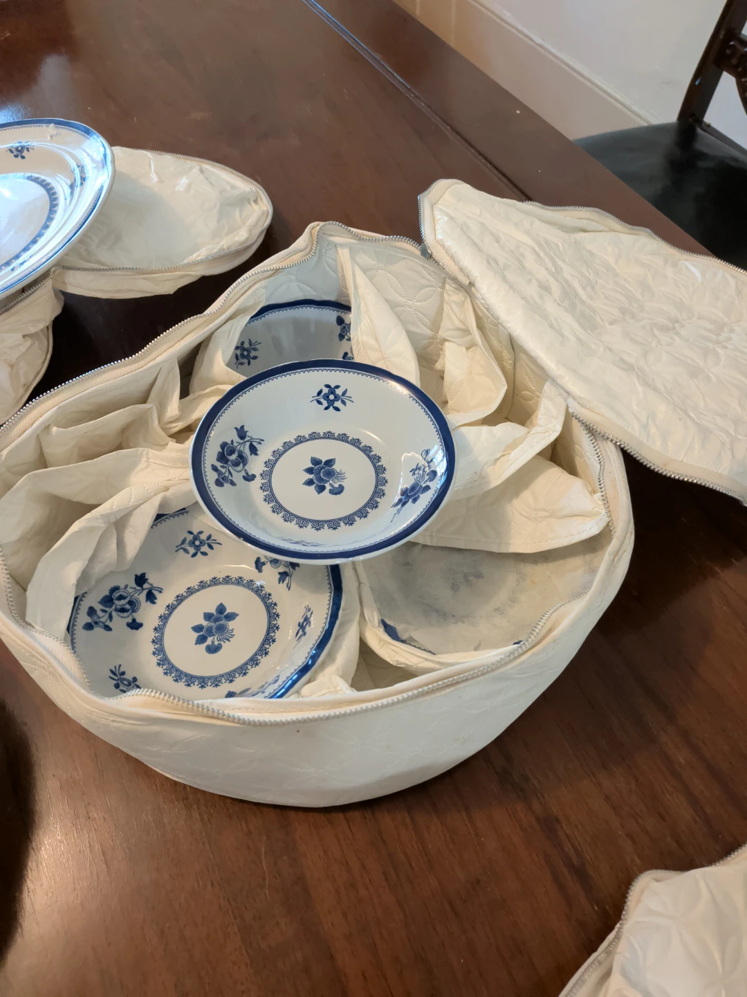 Vintage Blue & White Floral Dinnerware Set in Carrying Case - photo 2