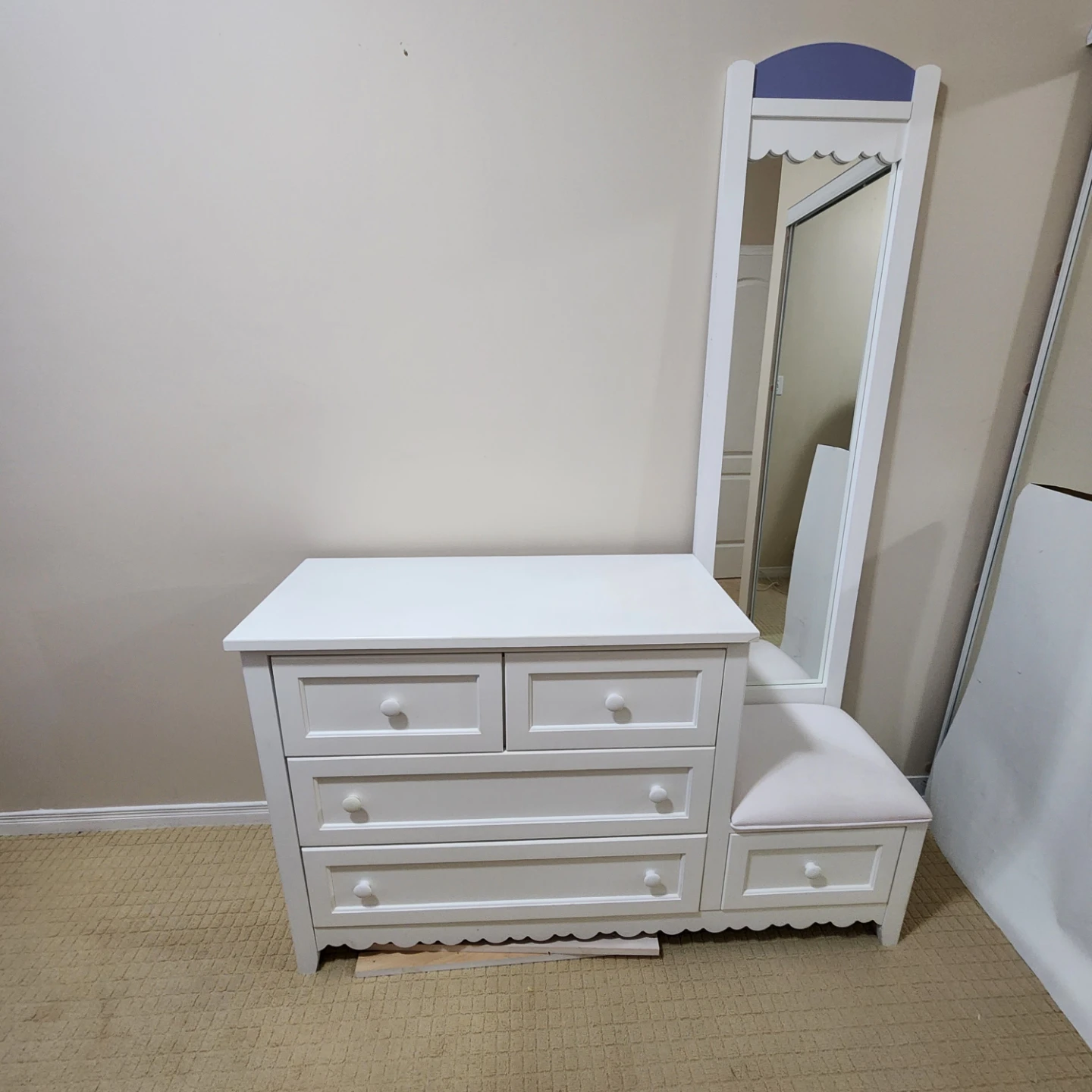 White Dresser with Mirror and Bench - photo 4