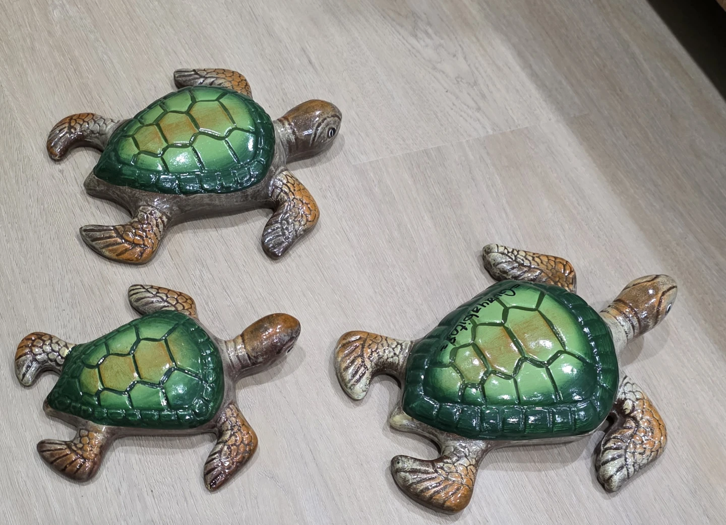 Set of 3 Decorative Ceramic wall Turtles - photo 2