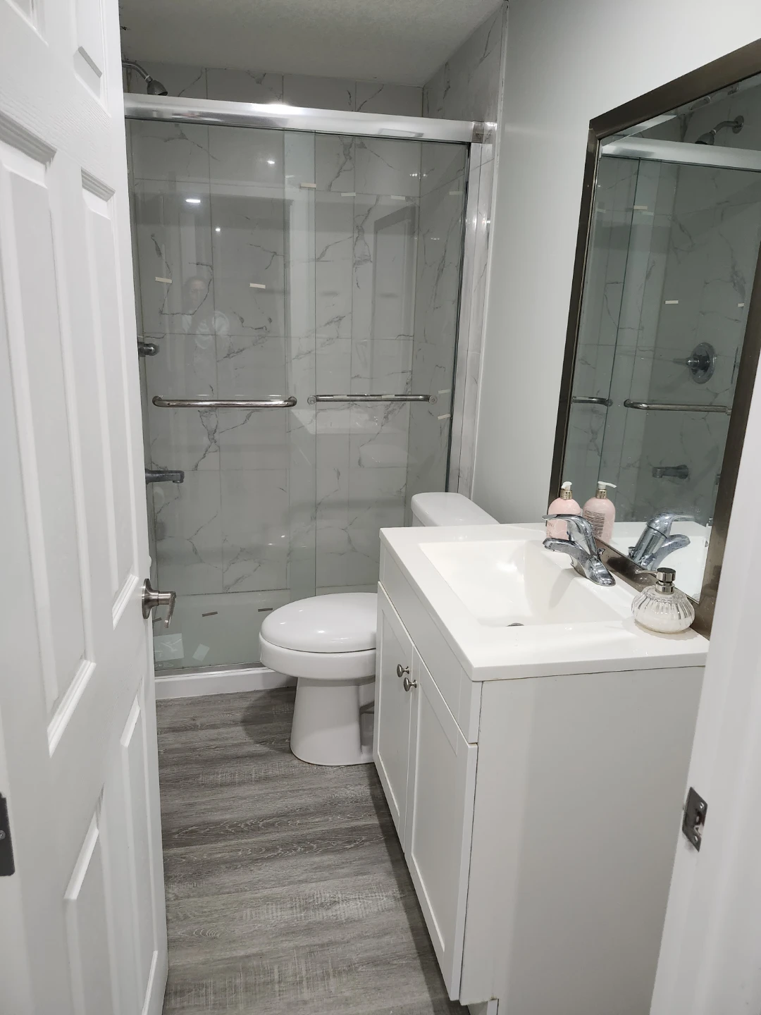 Rent for basement - photo 2