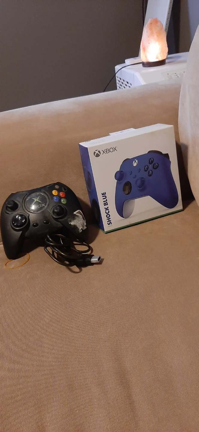 Xbox Wireless Controller - Shock Blue