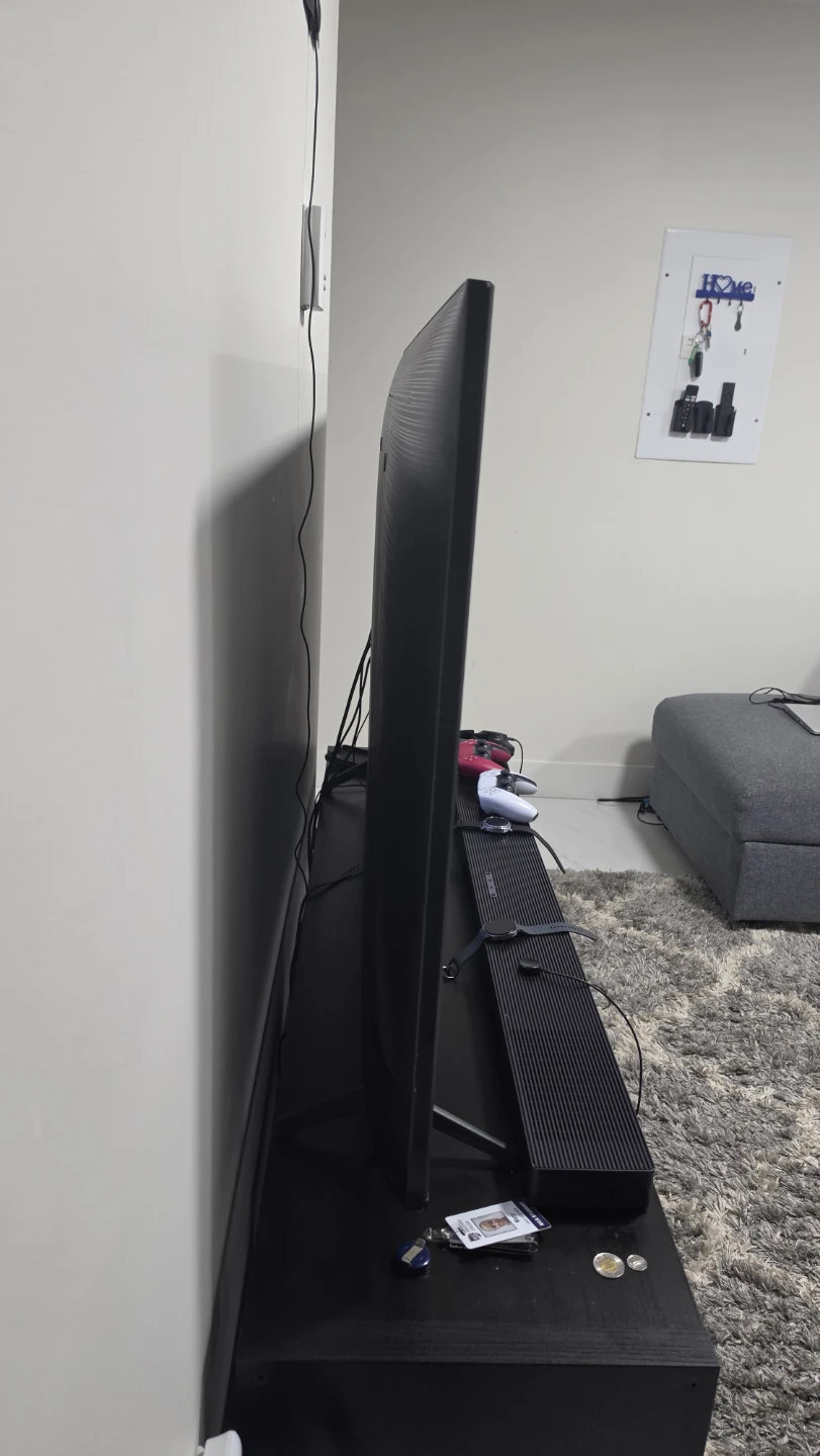 58-inch Samsung Smart TV - photo 2