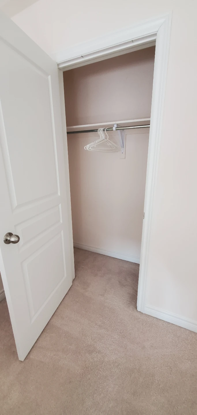 Bright Private Room & Bathroom - photo 4