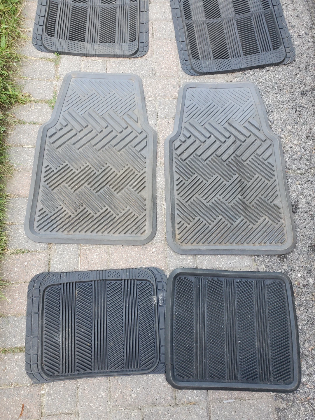 Car Floor Mats Set - photo 2