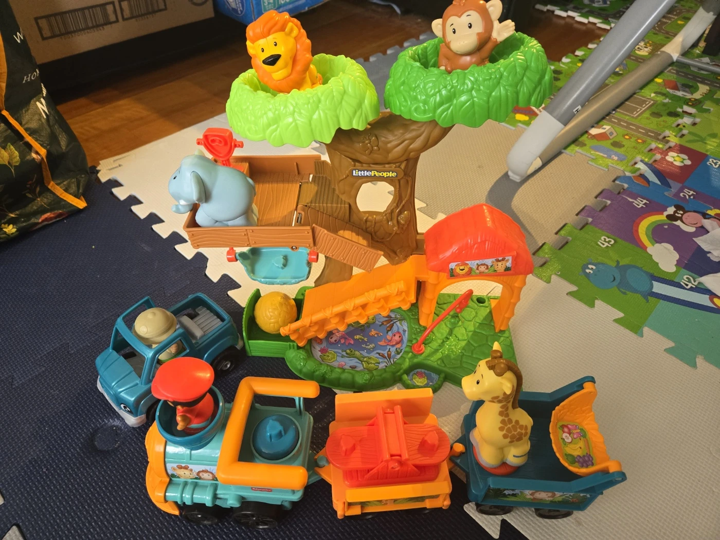 Fisher-Price Little People Animal Park Playset
