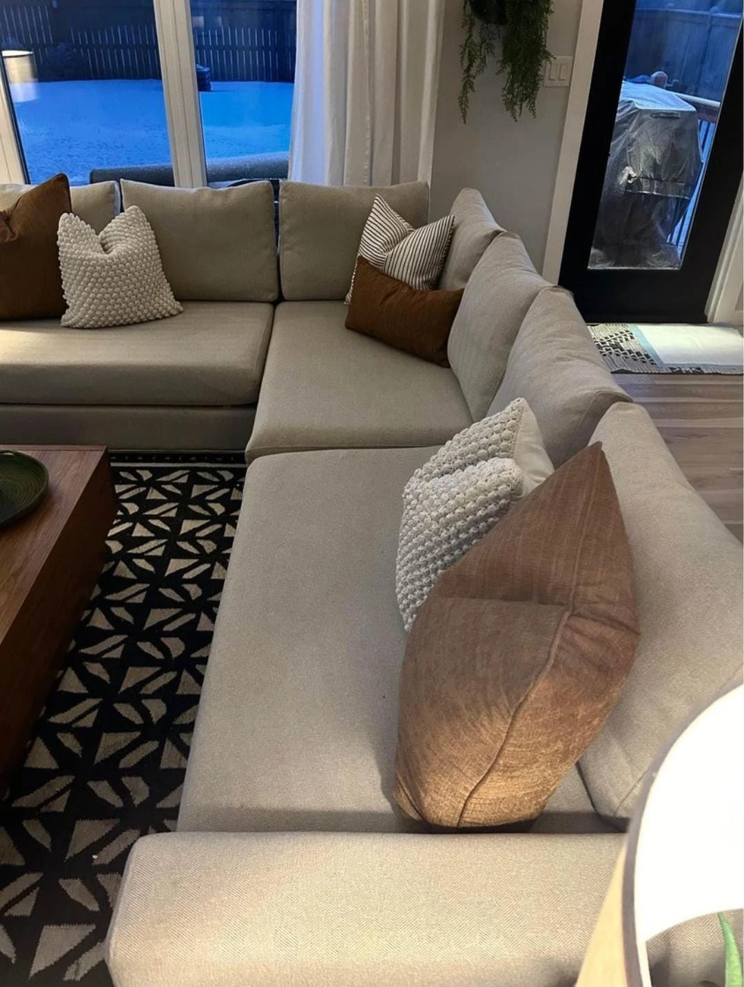 Sectional couch - photo 2