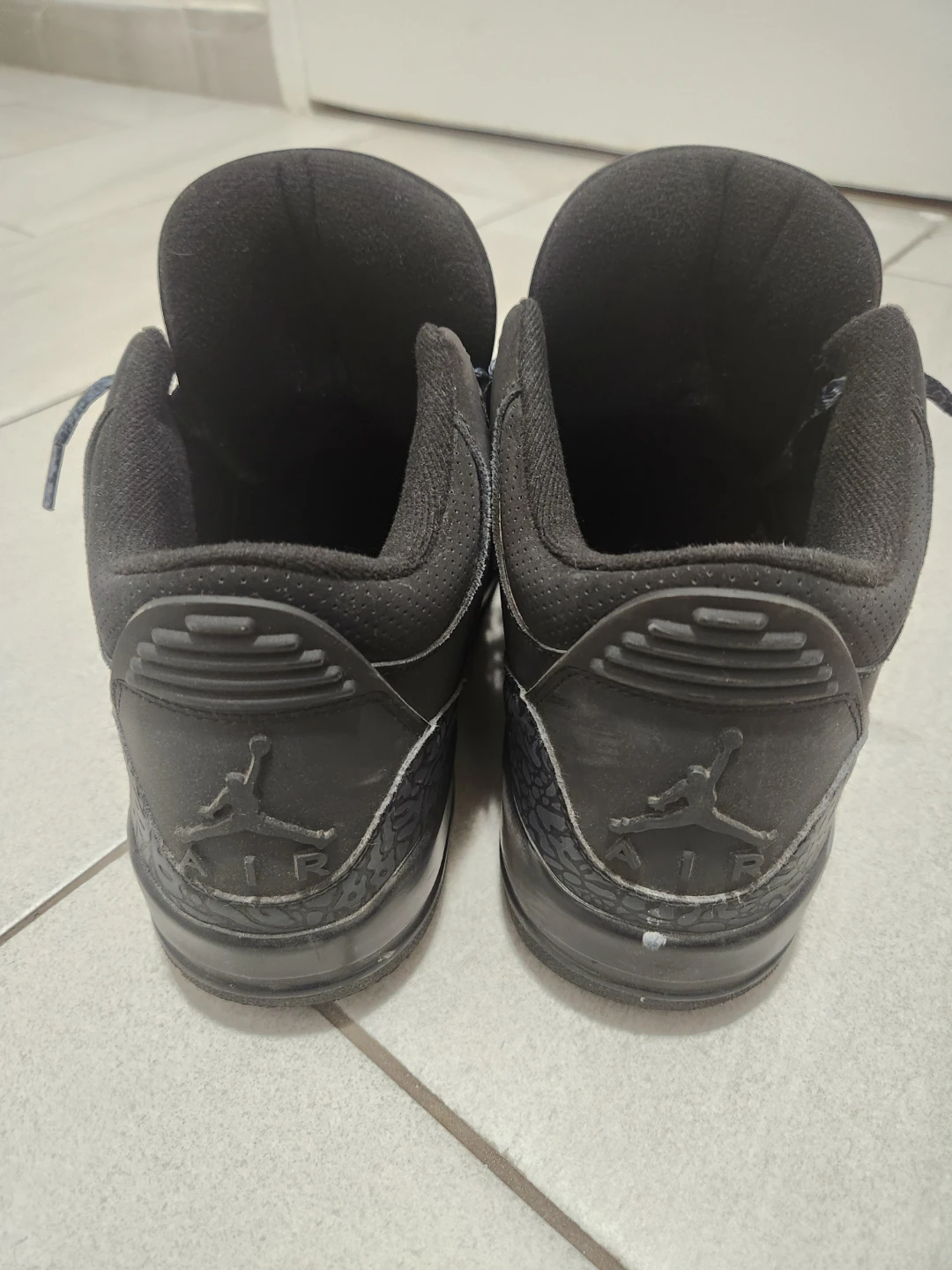 Jordan 3 Retro Sneakers - photo 2