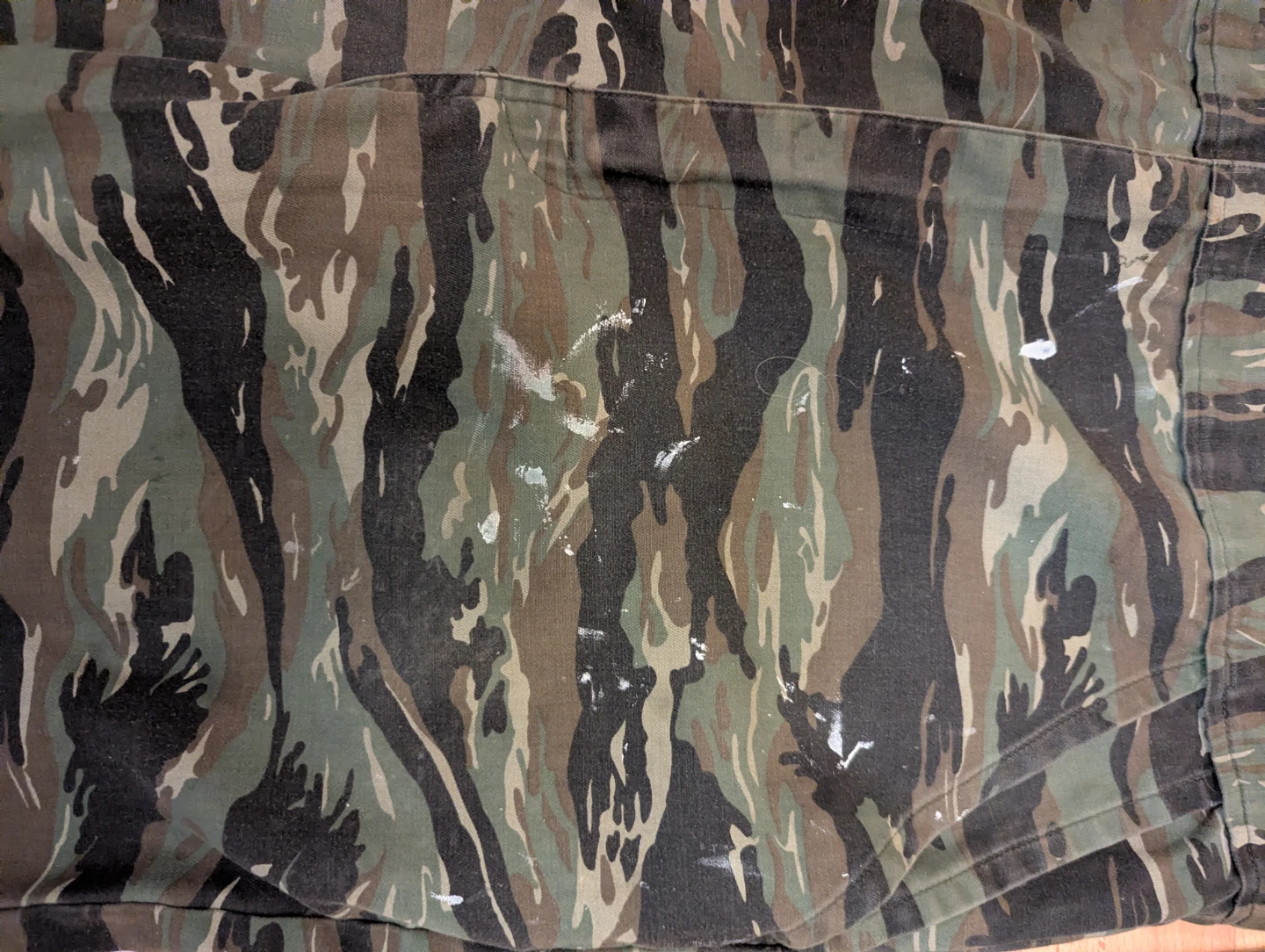 USED Unisex MEDIUM Bushline Outdoor camo coveralls - photo 3