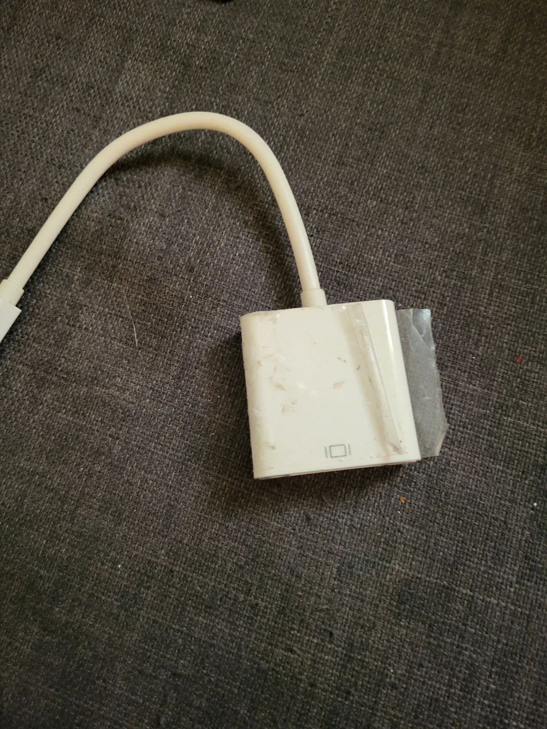 Apple Lightning to DVI Adapter - photo 3