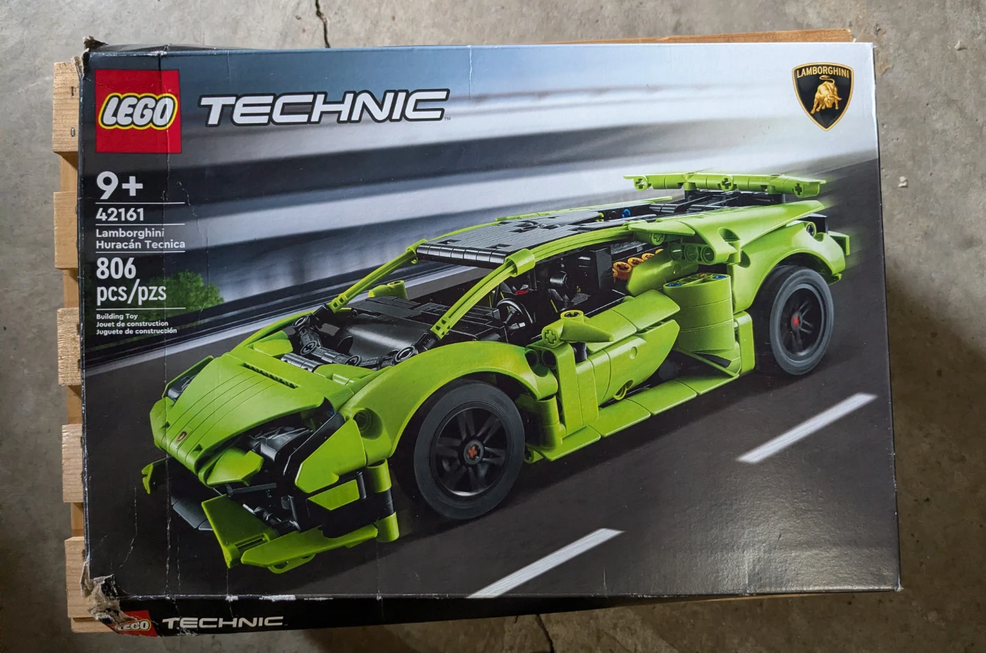 Lego technic Lamborghini Huracan unused