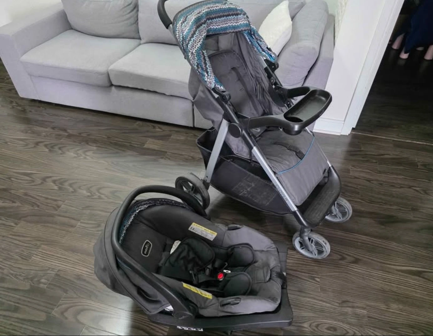 Evanflo 3 in 1 stroller, car seat, foldable - photo 2