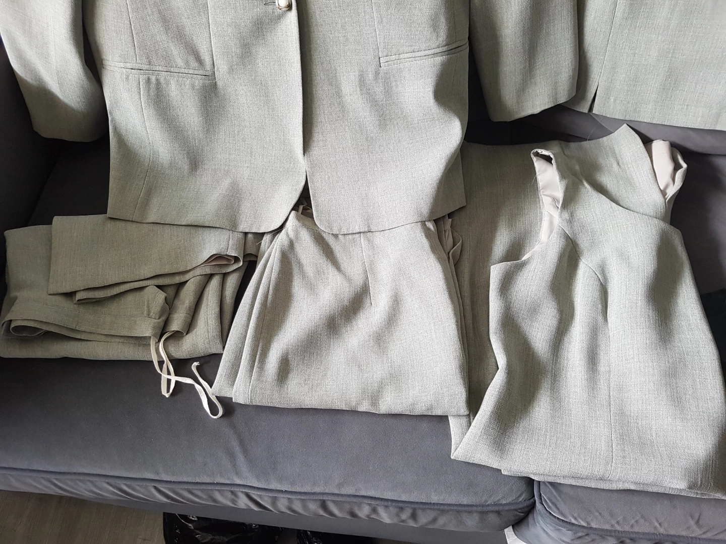 Two-Piece Women's Suit - photo 2