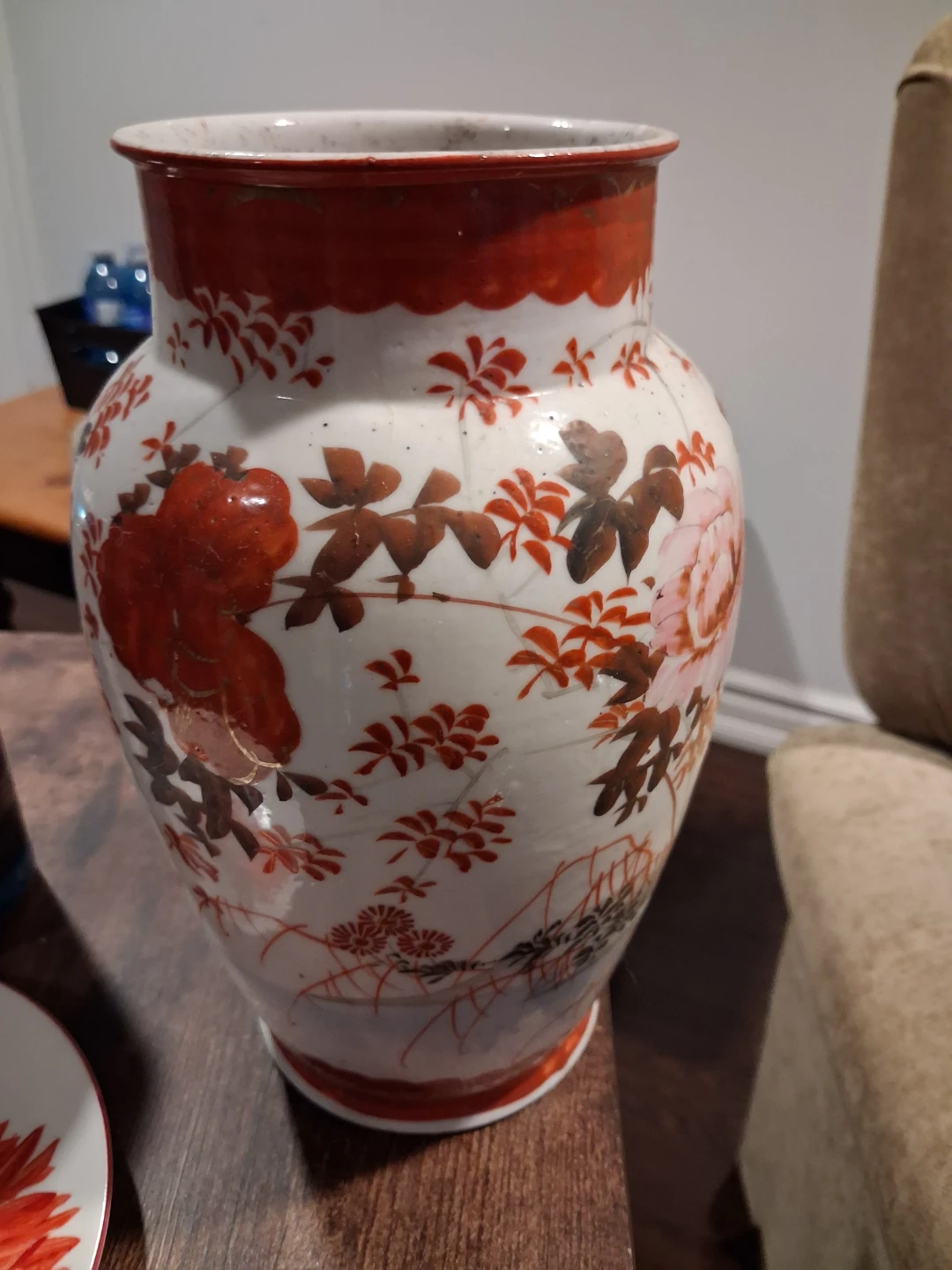 Antique Japanese Kutani Porcelain Vase