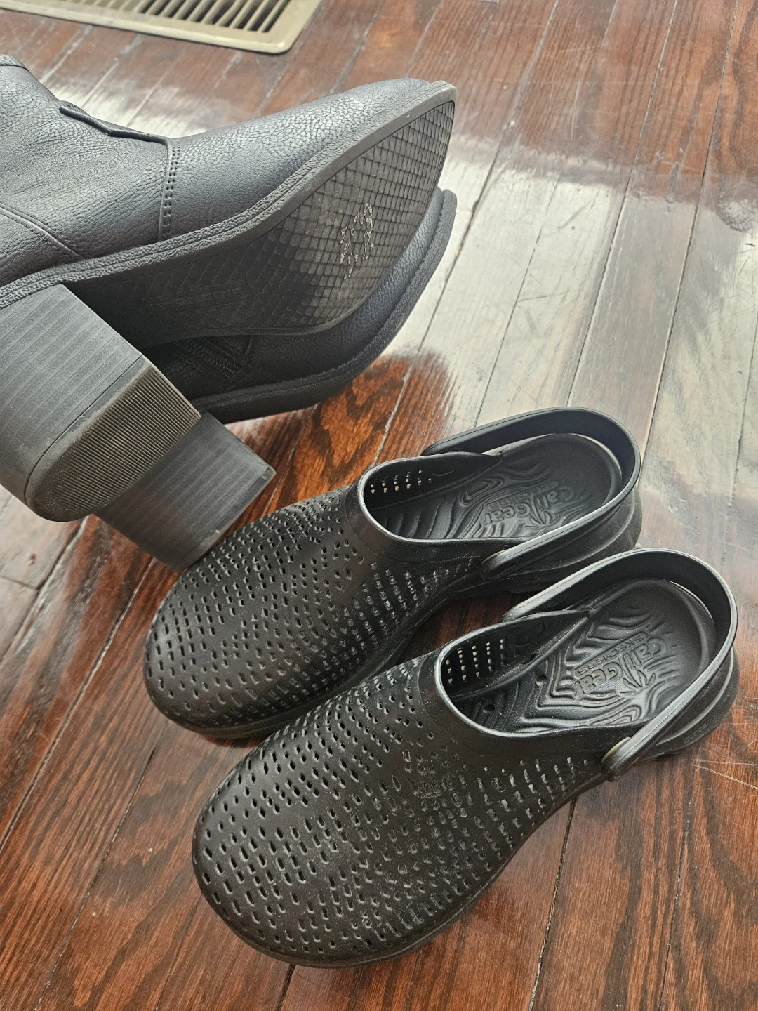 Women's size 6 shoes -Sketchers Black clogs & others - photo 4
