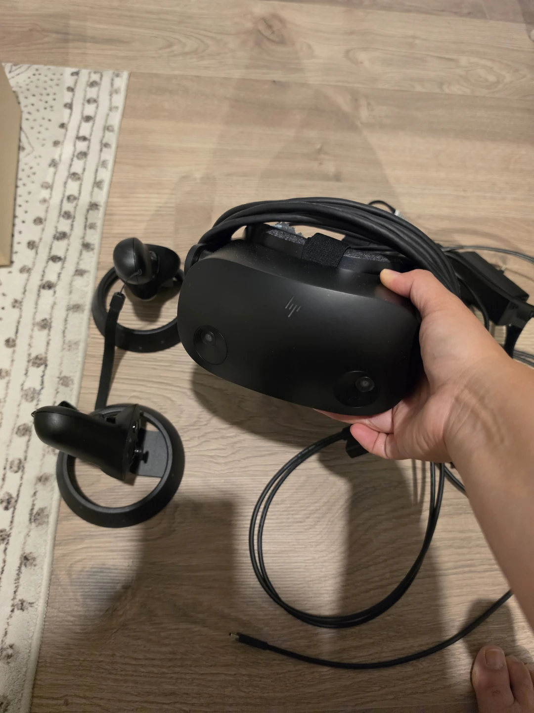 HP VR Reverb G2 Headset + Controllers
