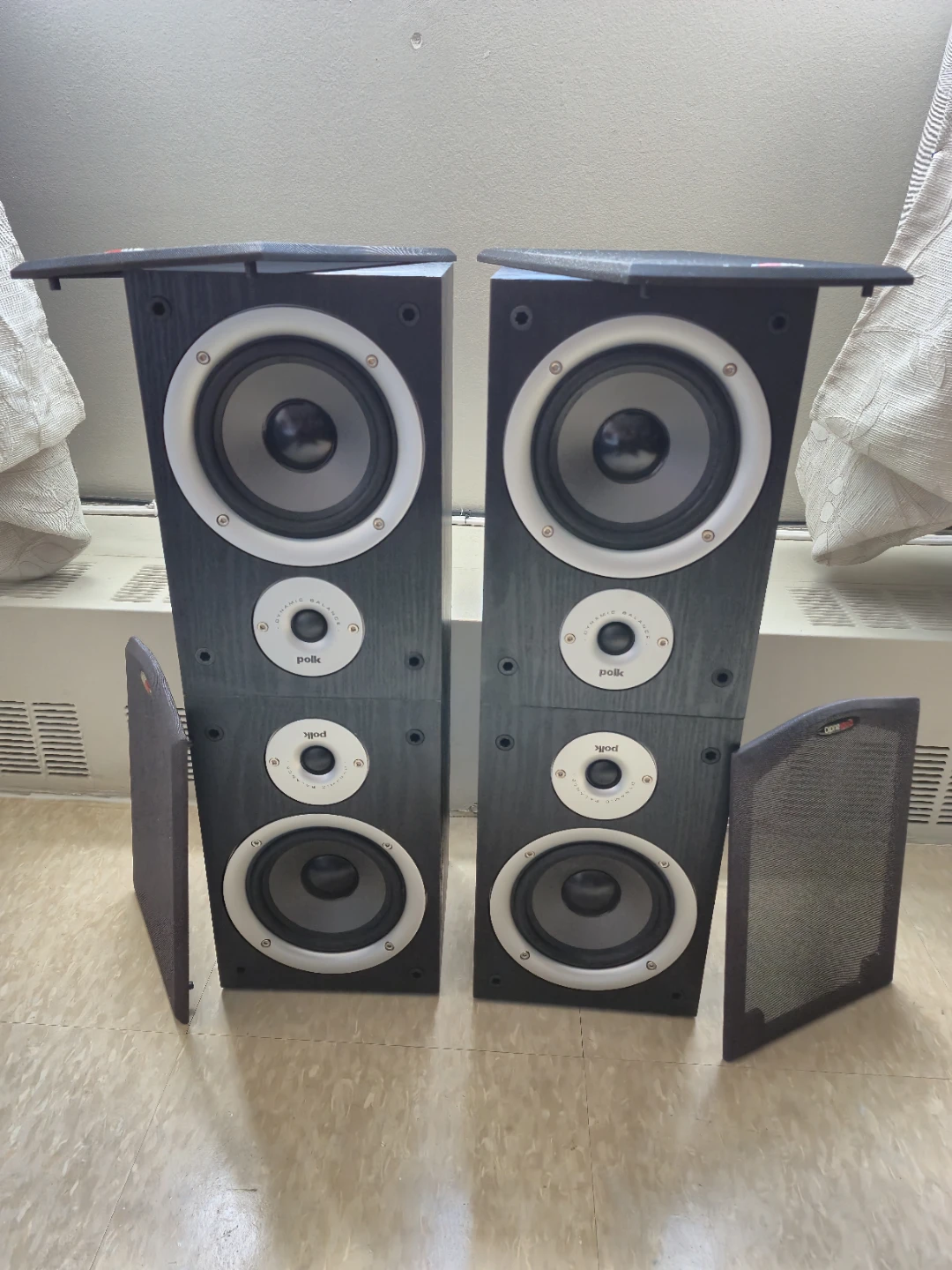 Polk Audio R150 Tower Speakers