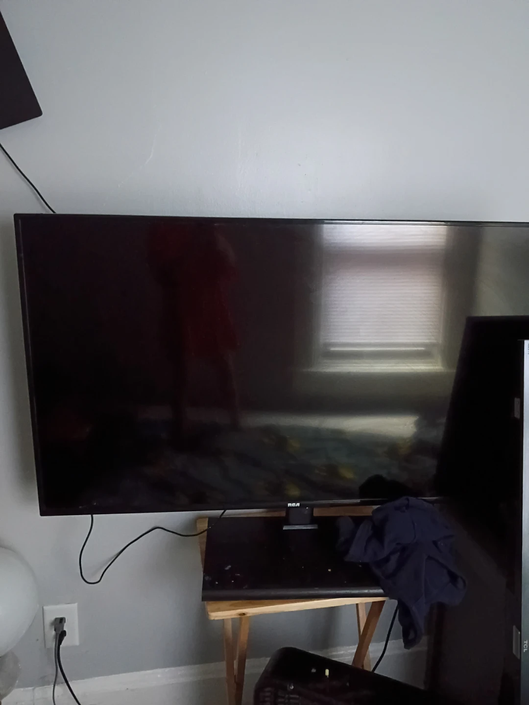 Flat-Screen TV
