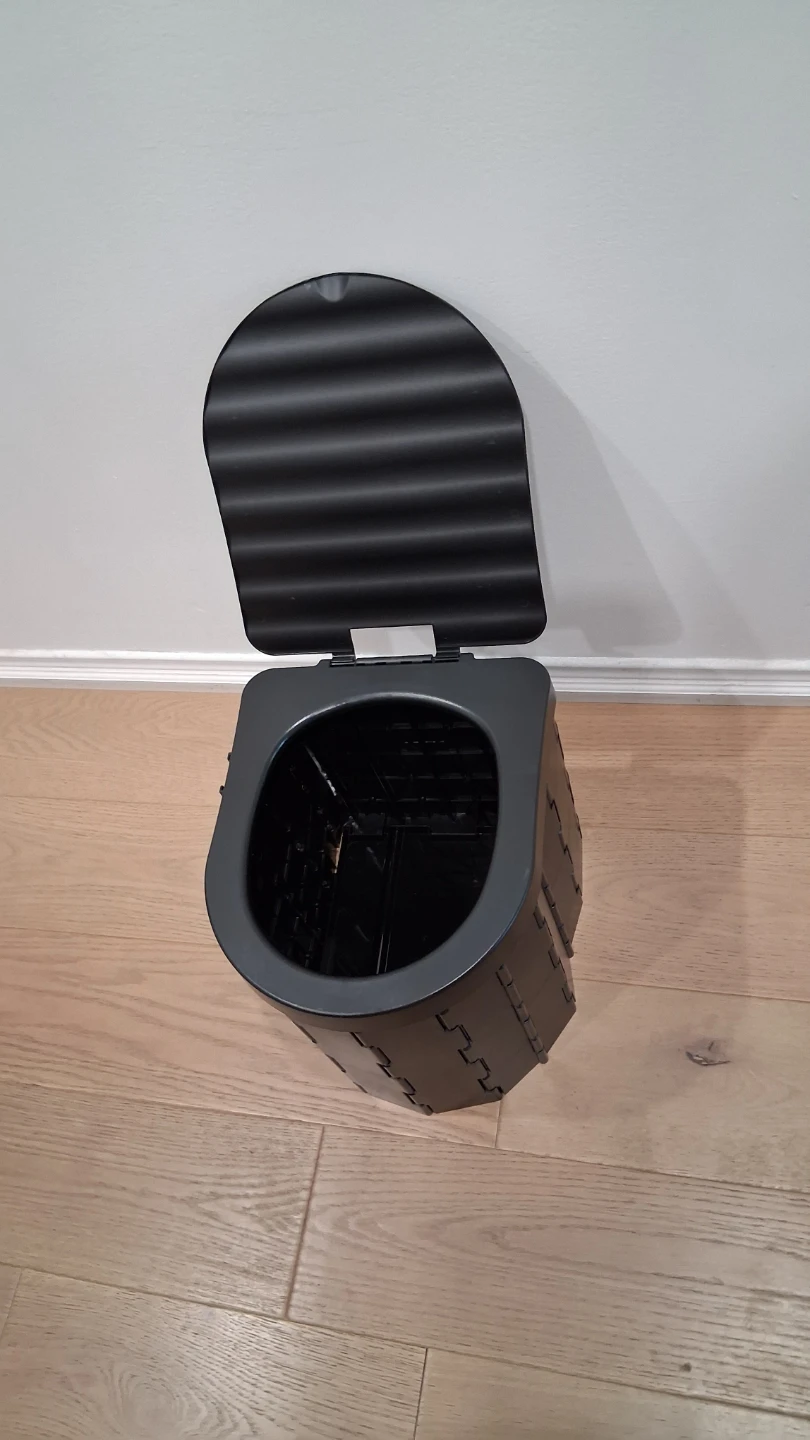 Toilet w Privacy tent foldable day trip friendly