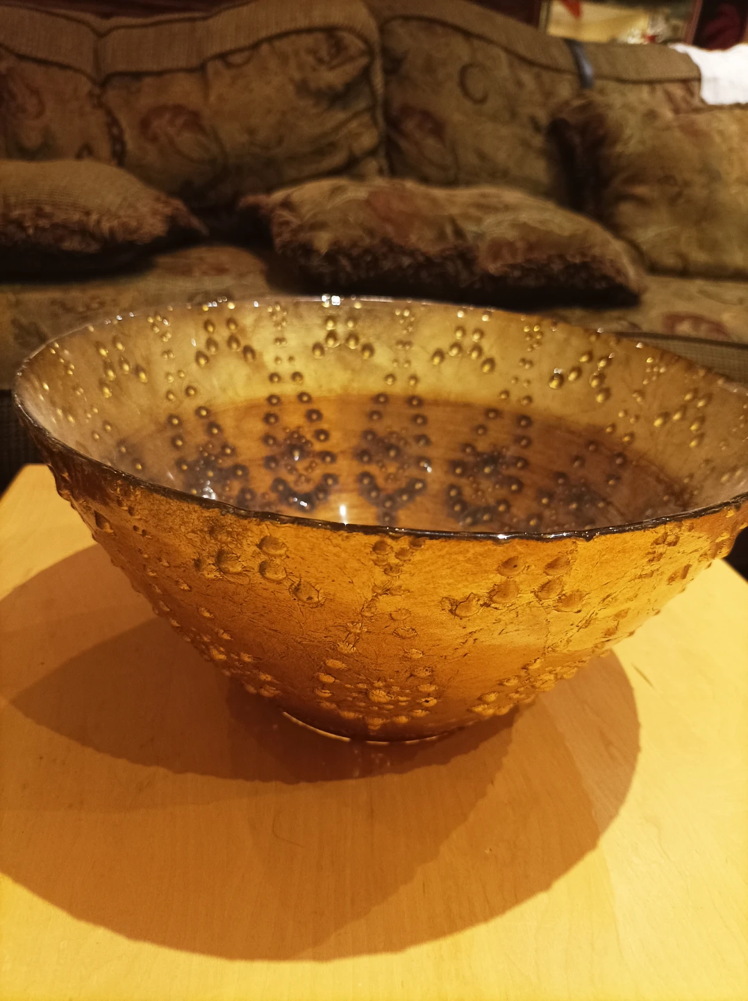 Amber glass decorative bowl