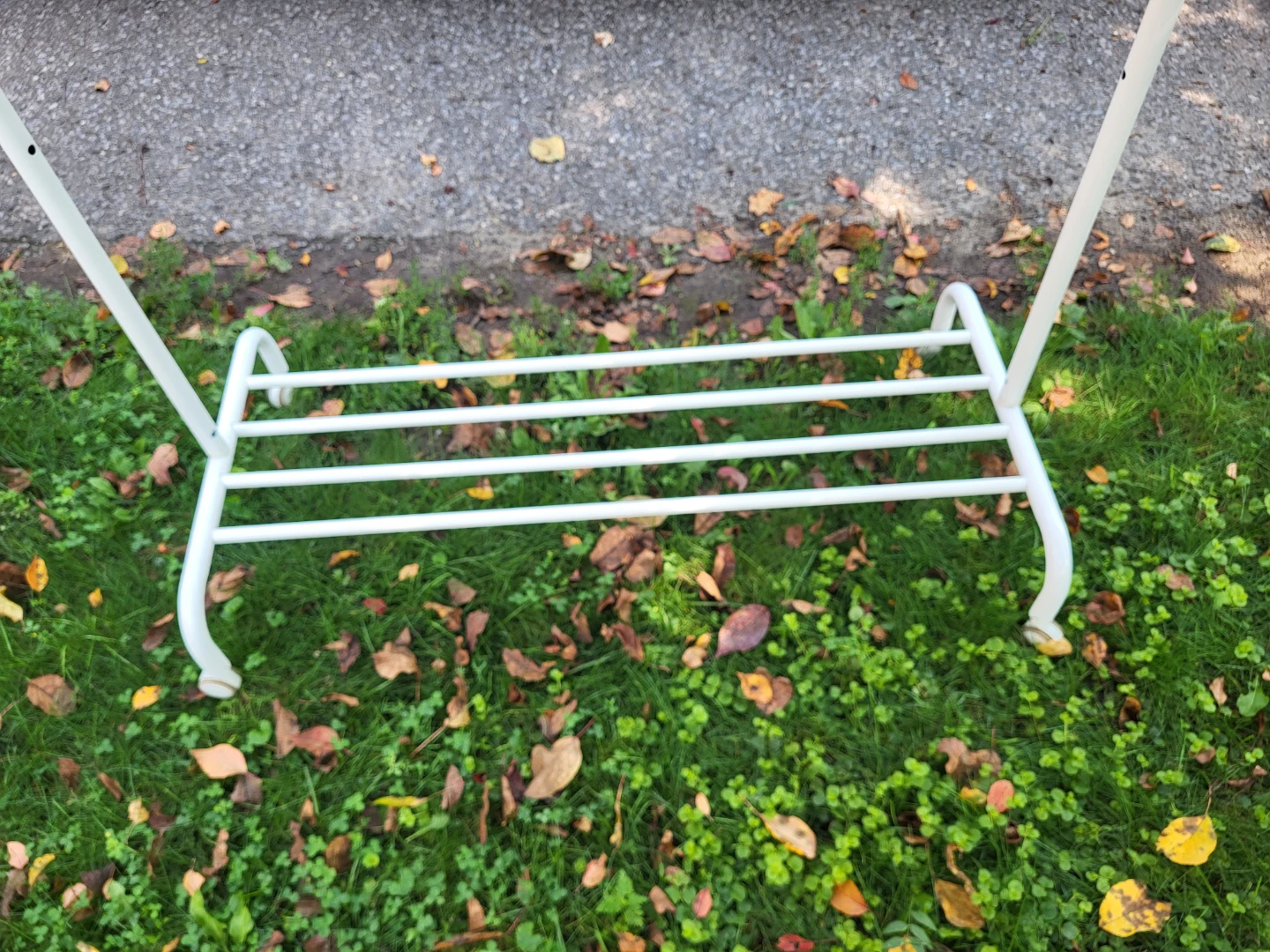 White Metal Garment Rack with Shelf - photo 2