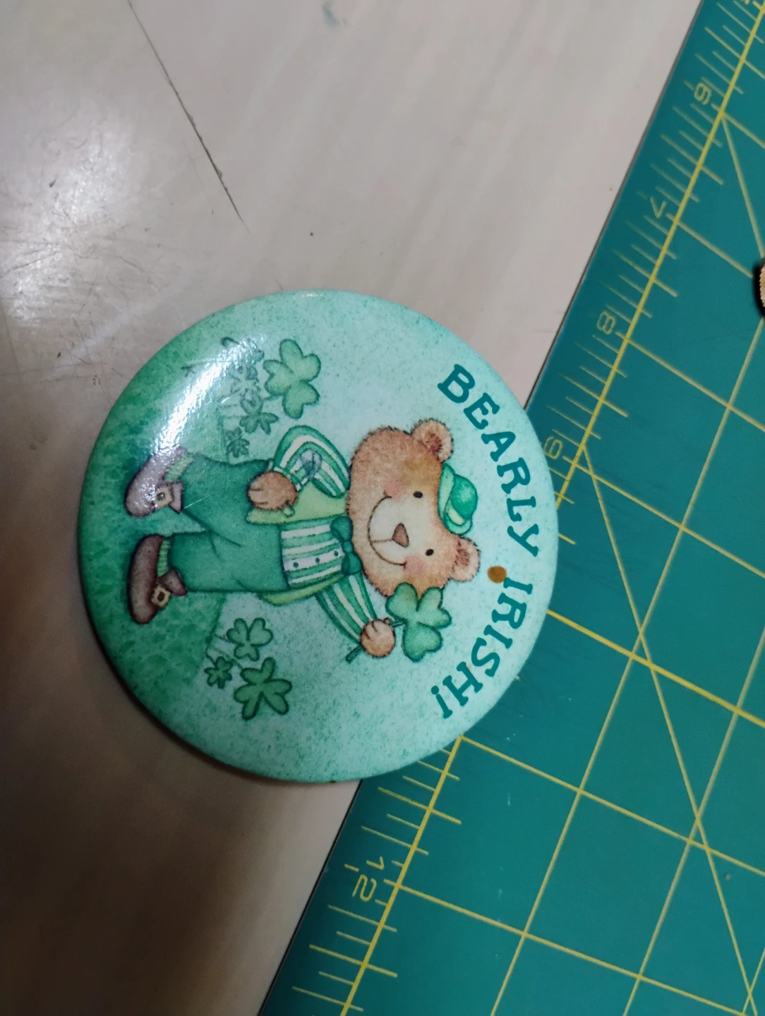 Assorted pins/brooches/buttons - photo 3