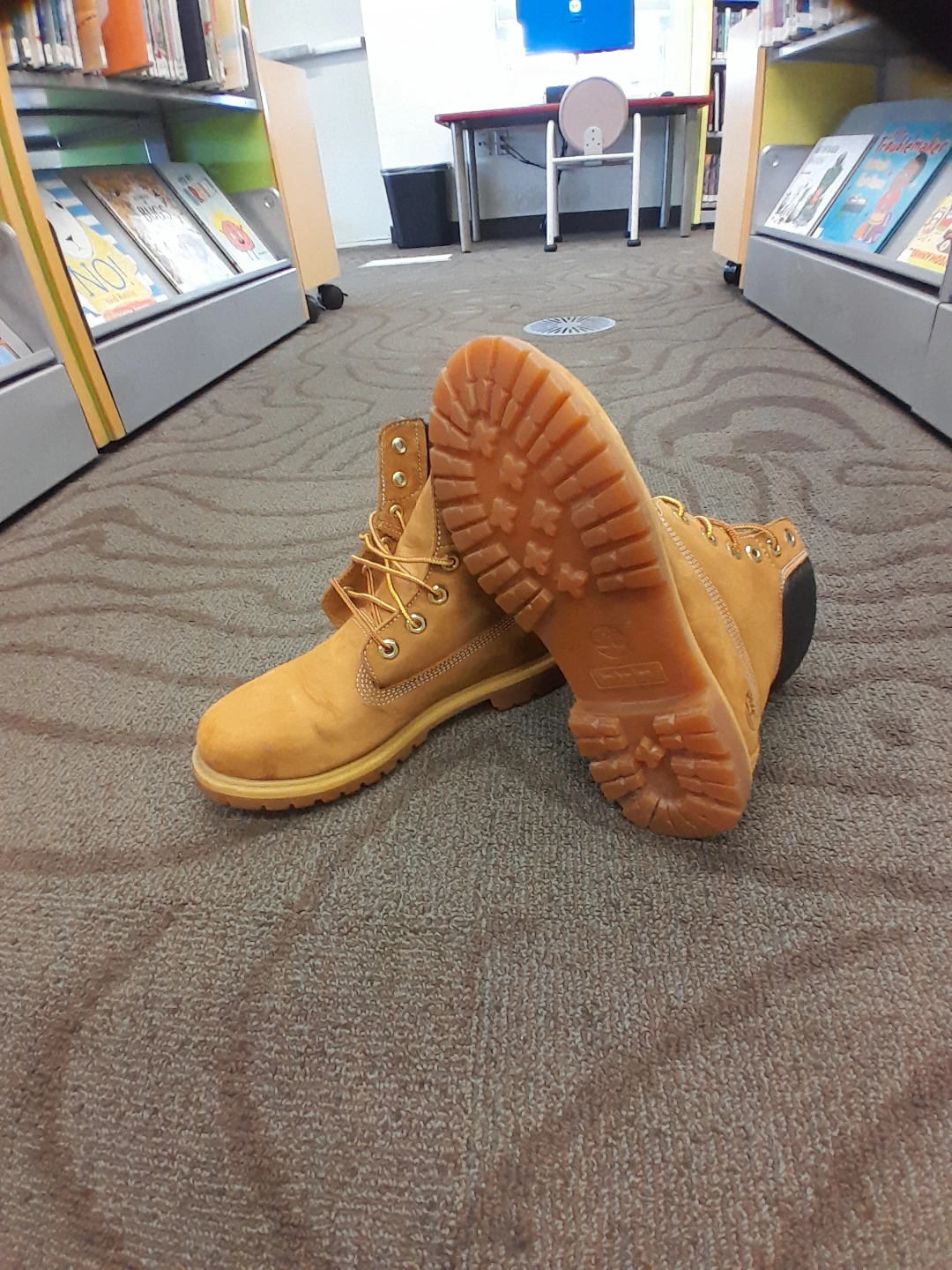 Timberland Classic Waterproof Boots Men's Size 8 - photo 2