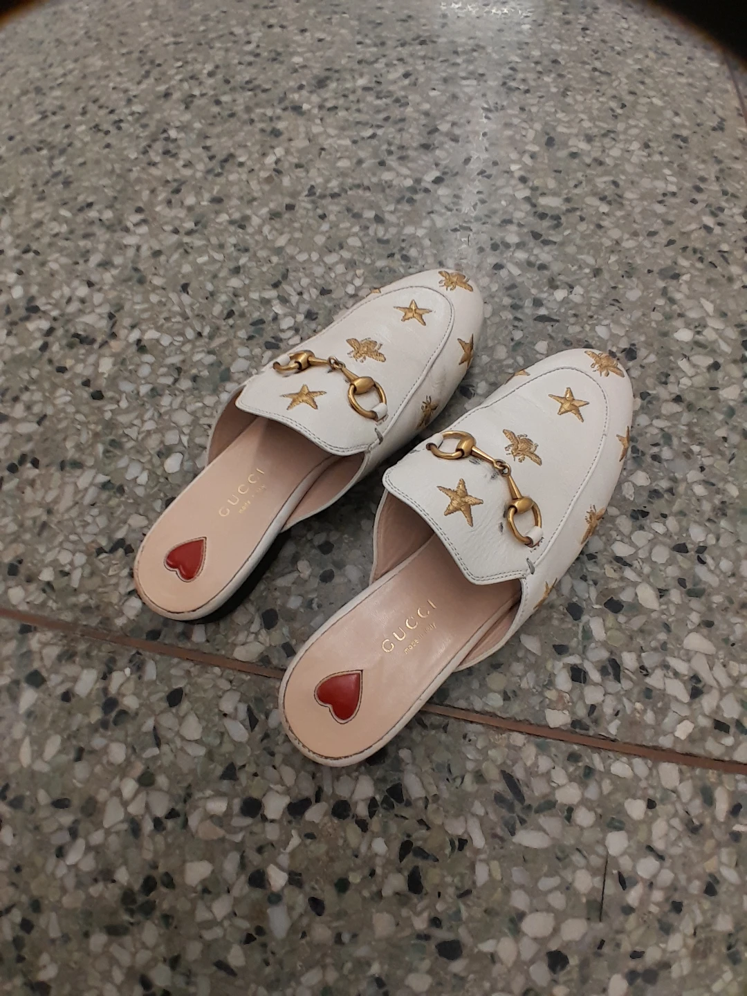 Gucci White Leather Mules with Stars and Bees Women's Size  6 - photo 2