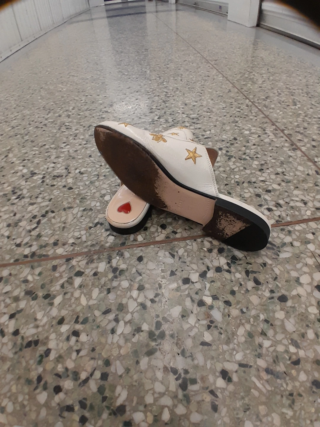 Gucci White Leather Mules with Stars and Bees Women's Size  6 - photo 3