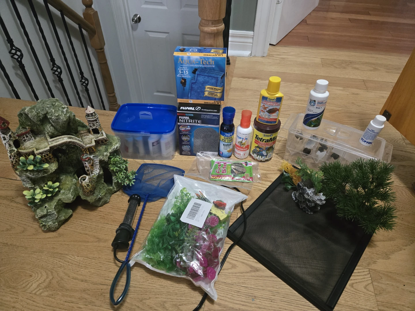 Aquarium Decor and Supplies Bundle - photo 4