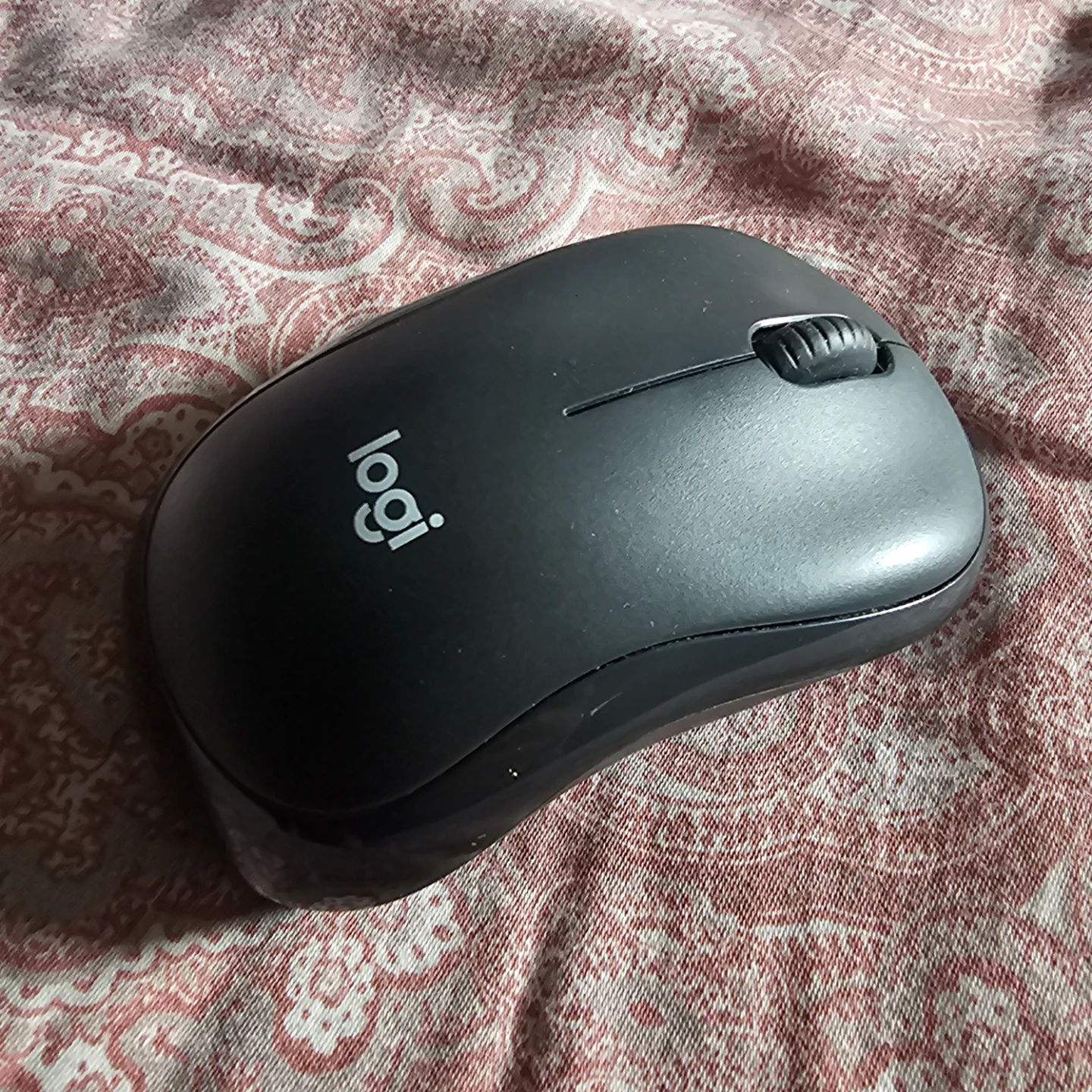 Logitech Silent Touch M240 Wireless Mouse