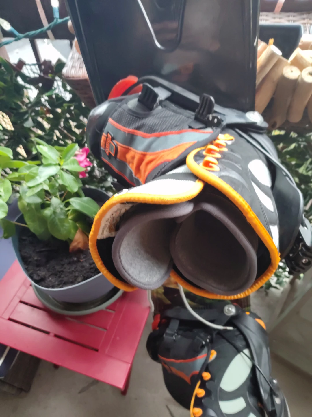 Ride Snowboard with Bindings - photo 2