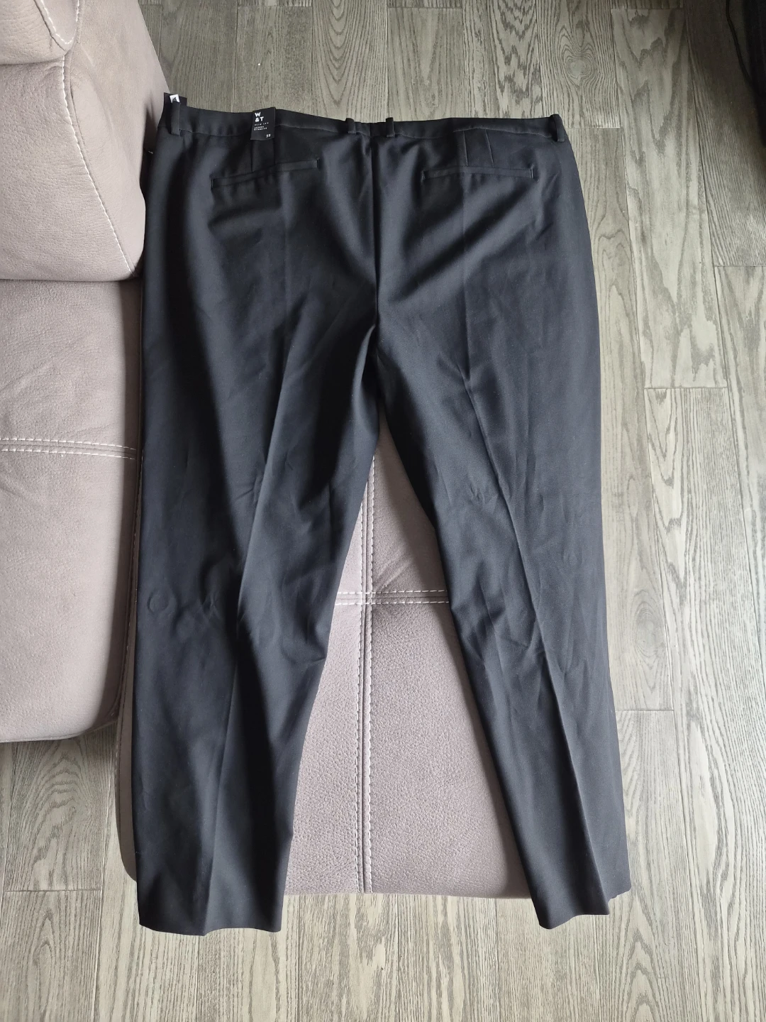 W & T Black Slim Leg Pants - Size 22