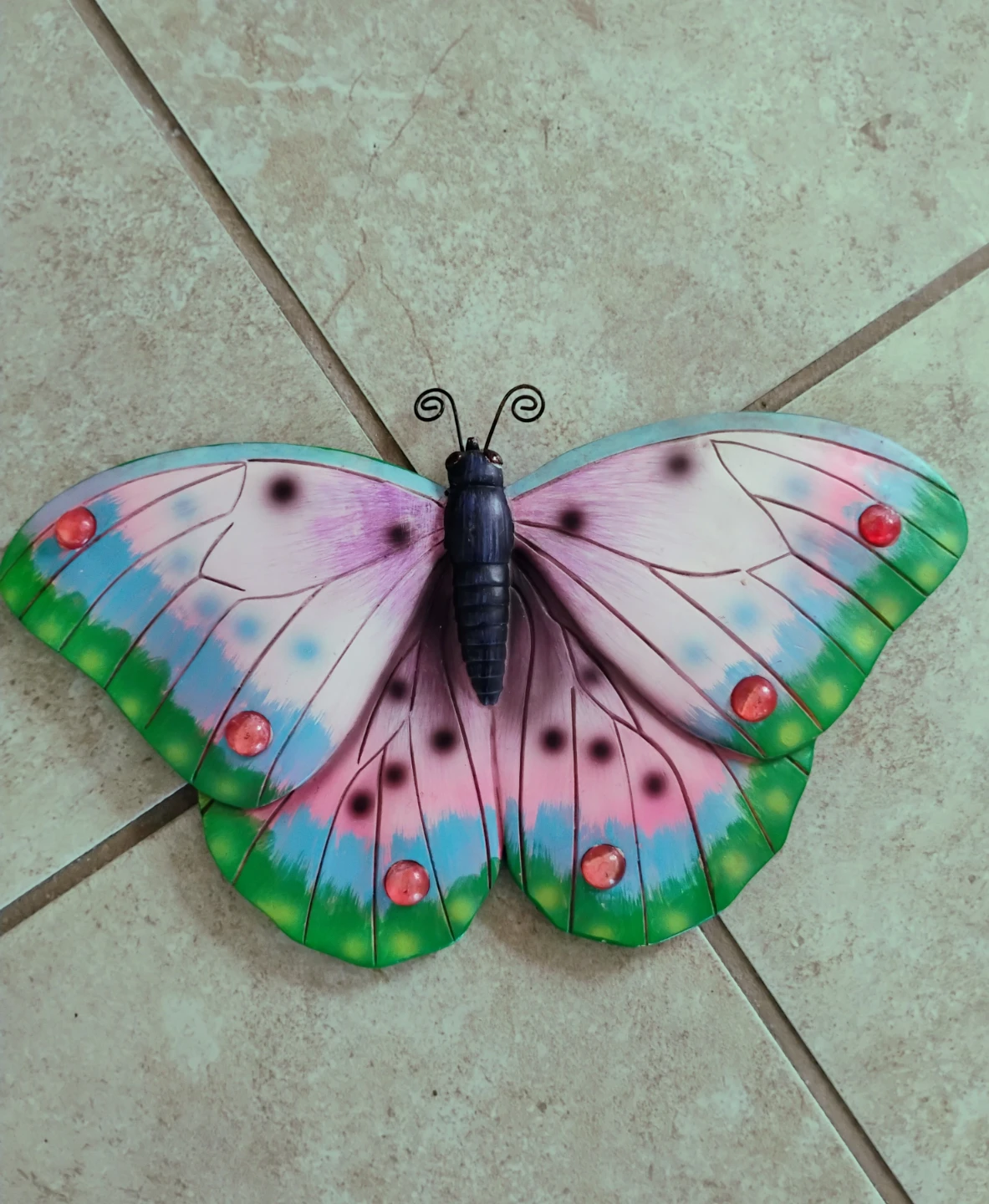 COLORFUL BUTTERFLY-SHAPED STEPPING STONES (SET OF 2) - photo 3