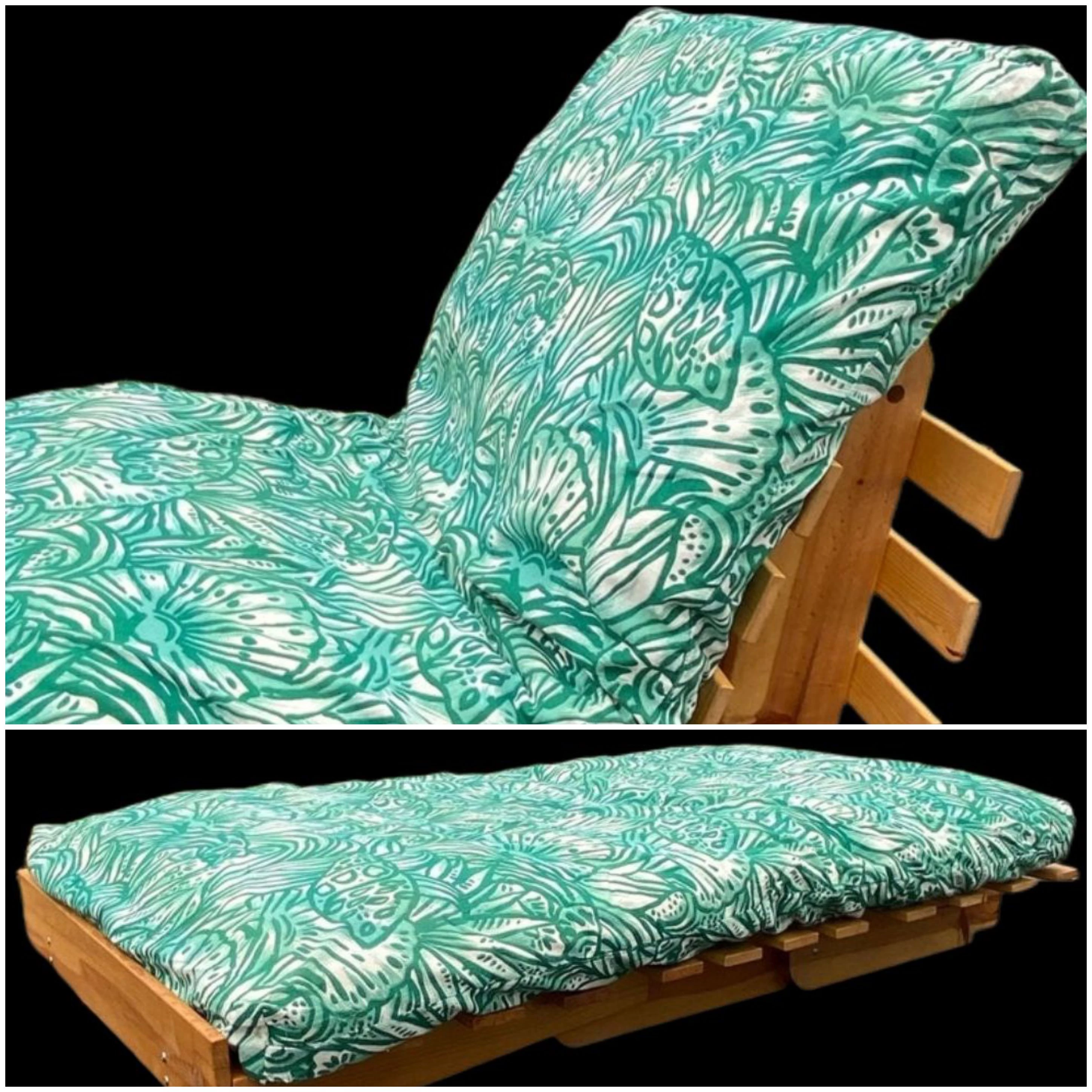 This versatile wooden futon love seat/bed