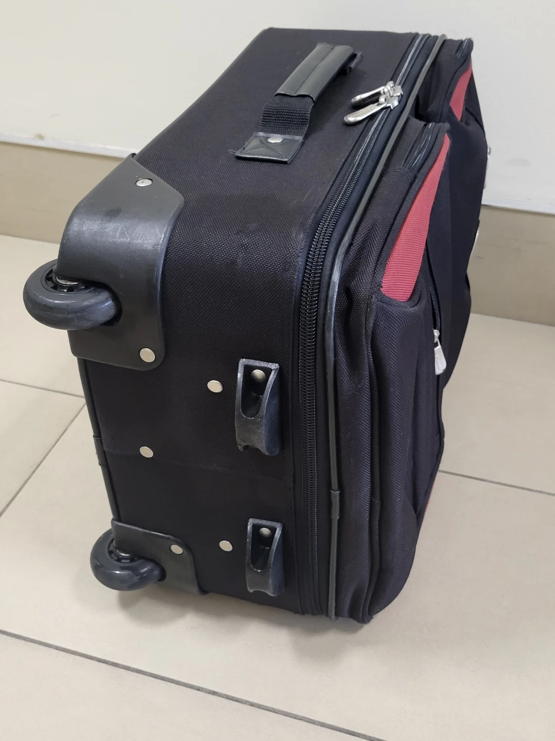 Pierre Cardin Rolling Carry-On Luggage – Black & Red - photo 4