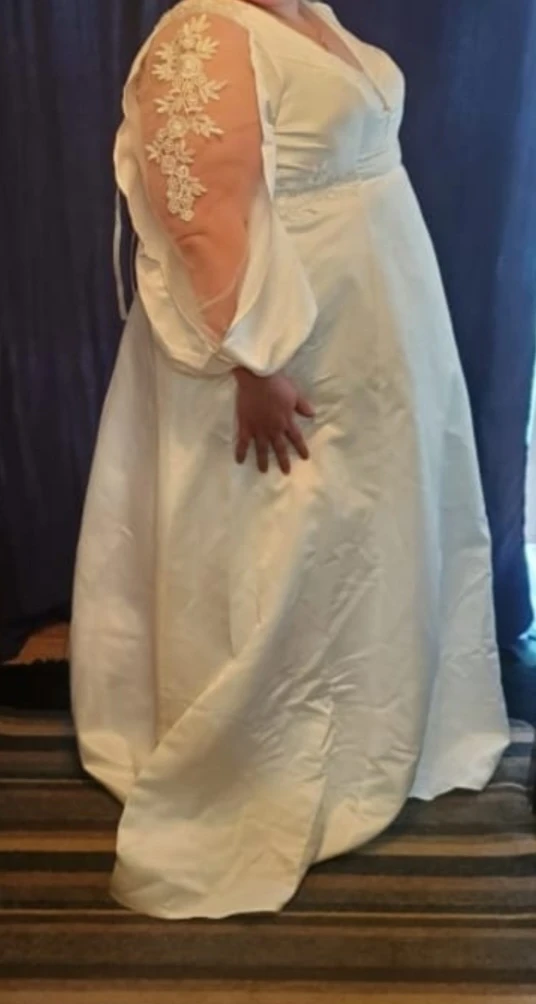 White Wedding Dress with Lace Sleeve Detail - photo 2