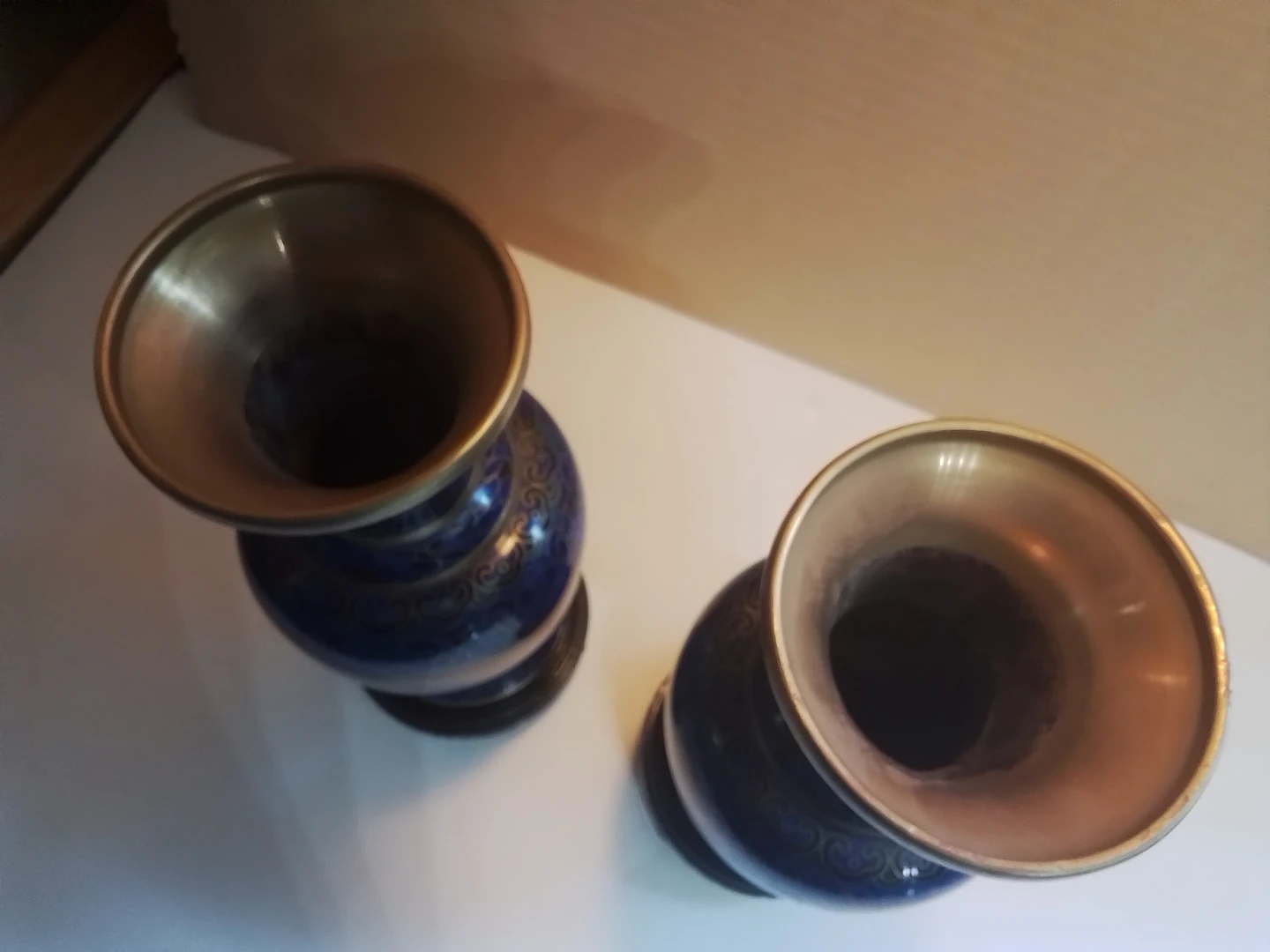Pair of Blue Cloisonné Vases with Dragon Design - photo 2
