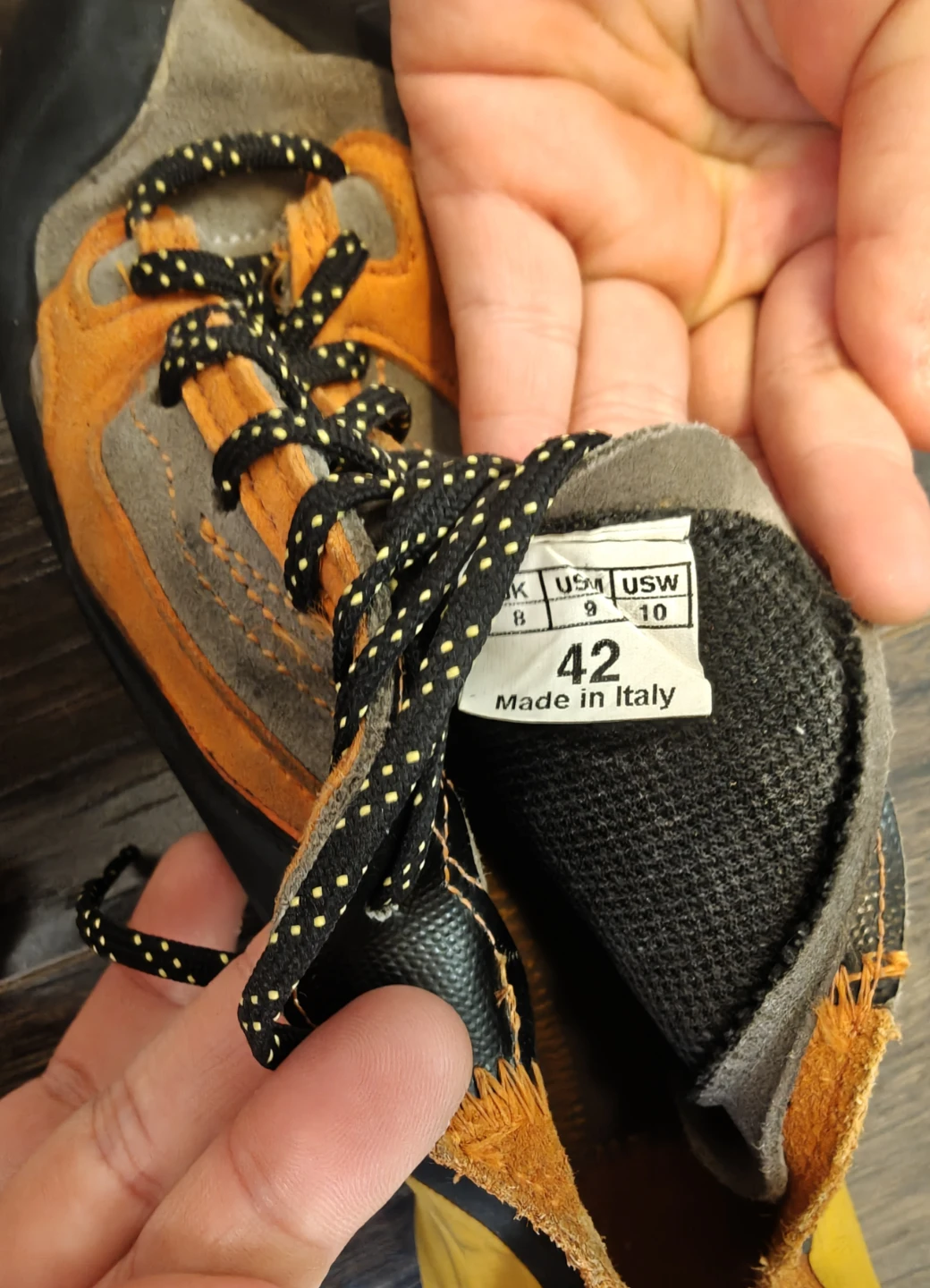 La Sportiva Climbing Shoes - photo 2